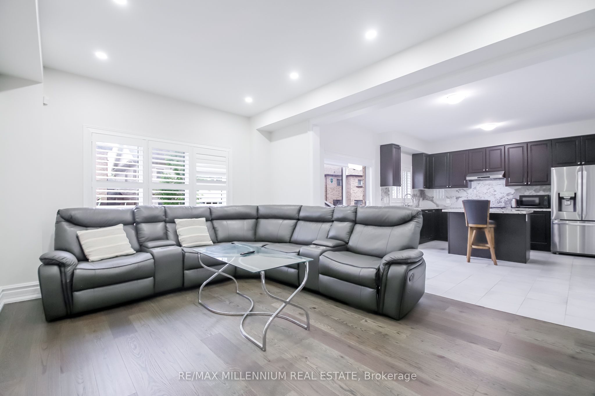 47 Douglas Kemp Crescent