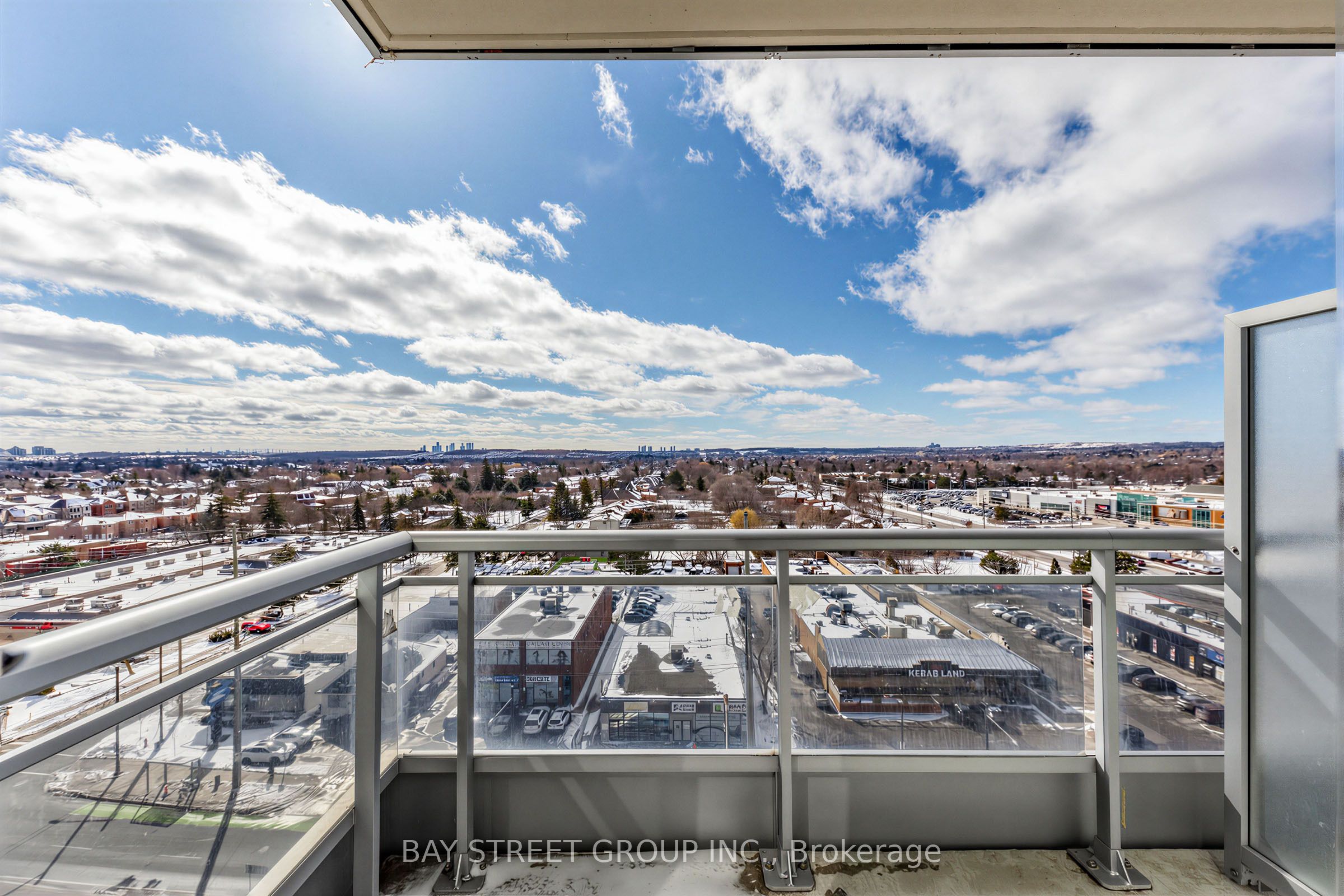 9201 Yonge Street NW1013