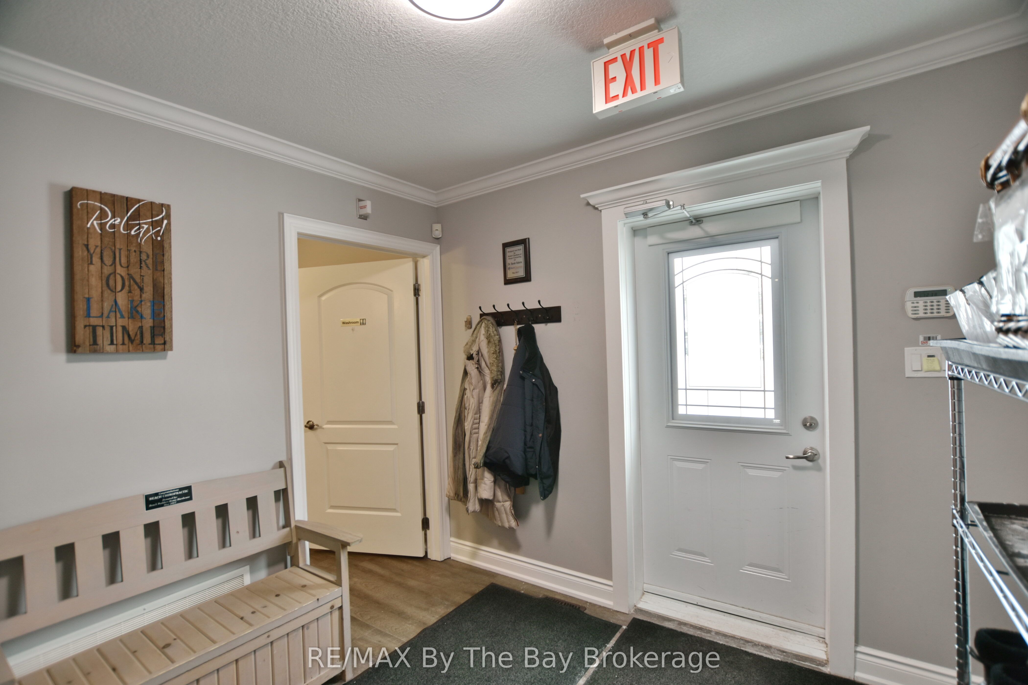 1535 Mosley Street