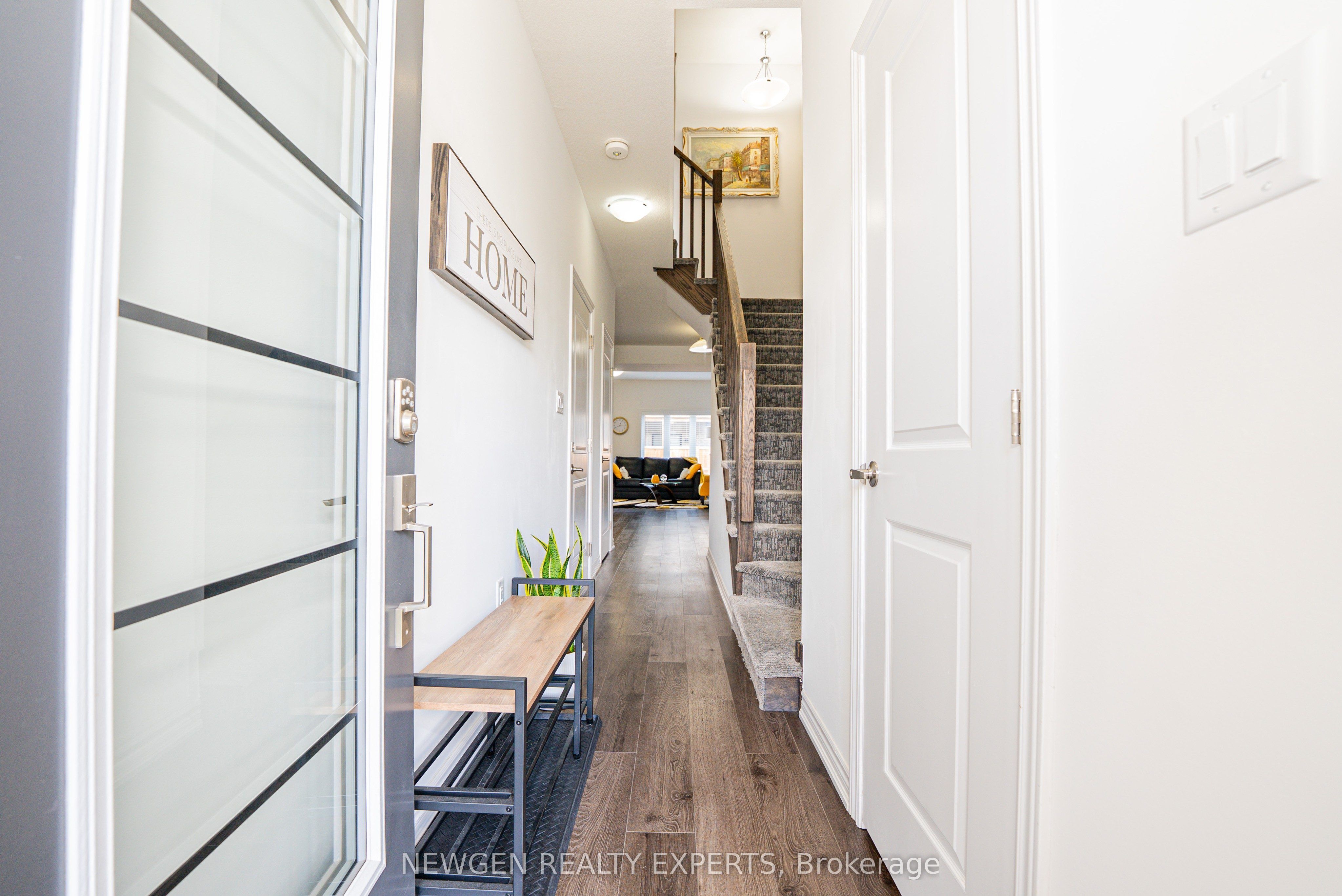 24 Bellhouse Avenue