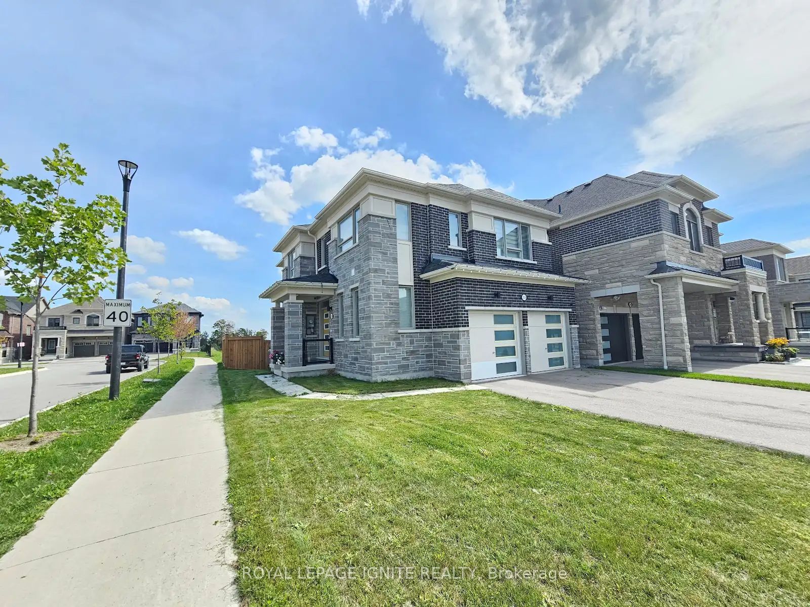 3250 Chimney Swift Crescent