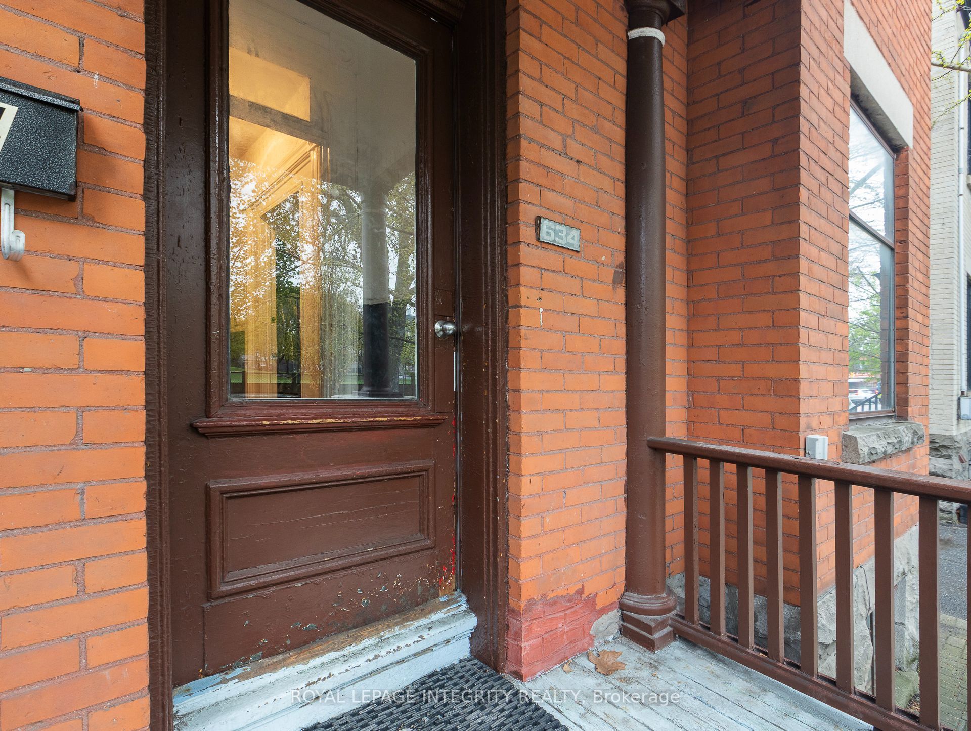 634 GLADSTONE Avenue