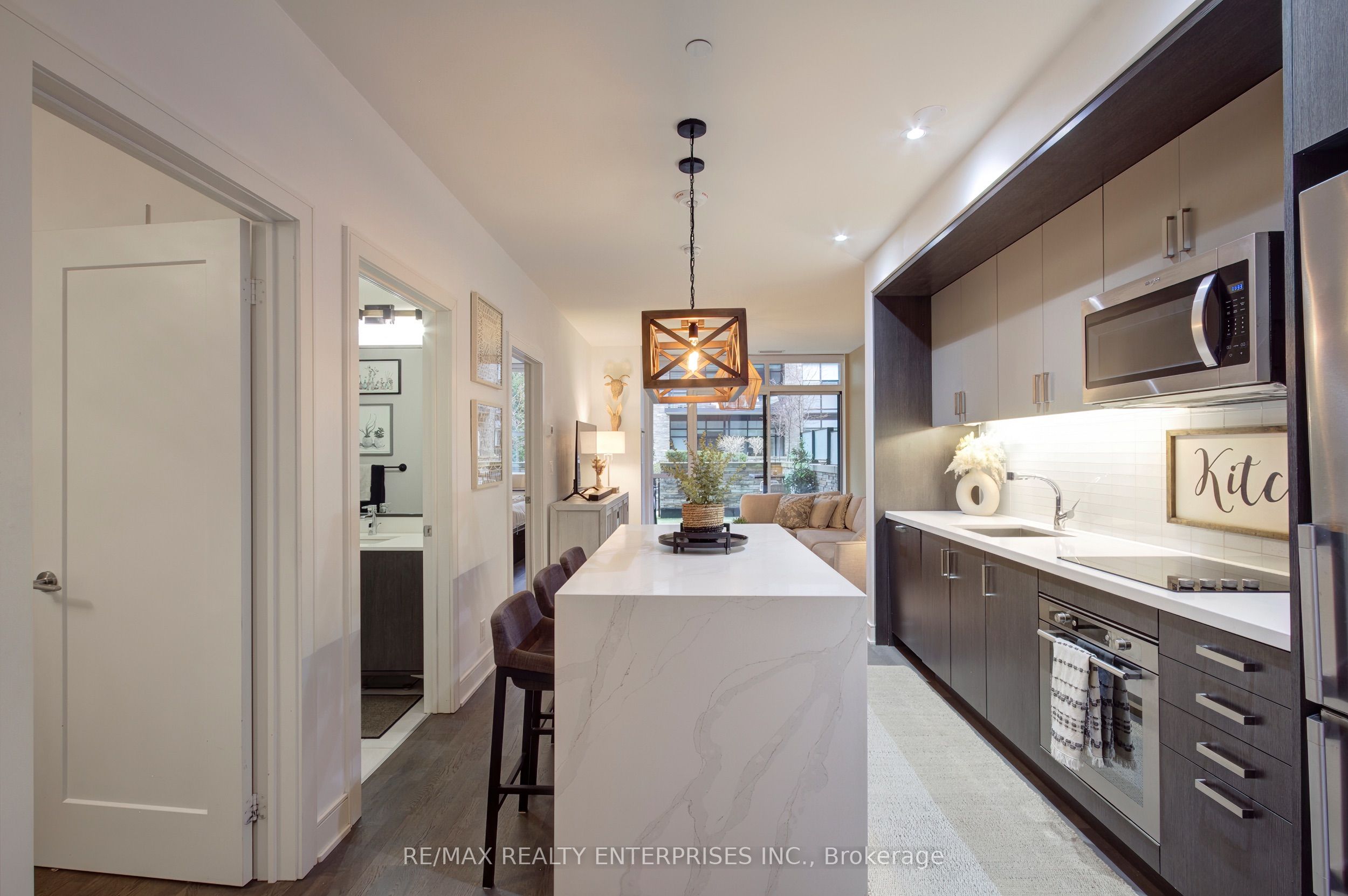 1575 Lakeshore Road W GR45