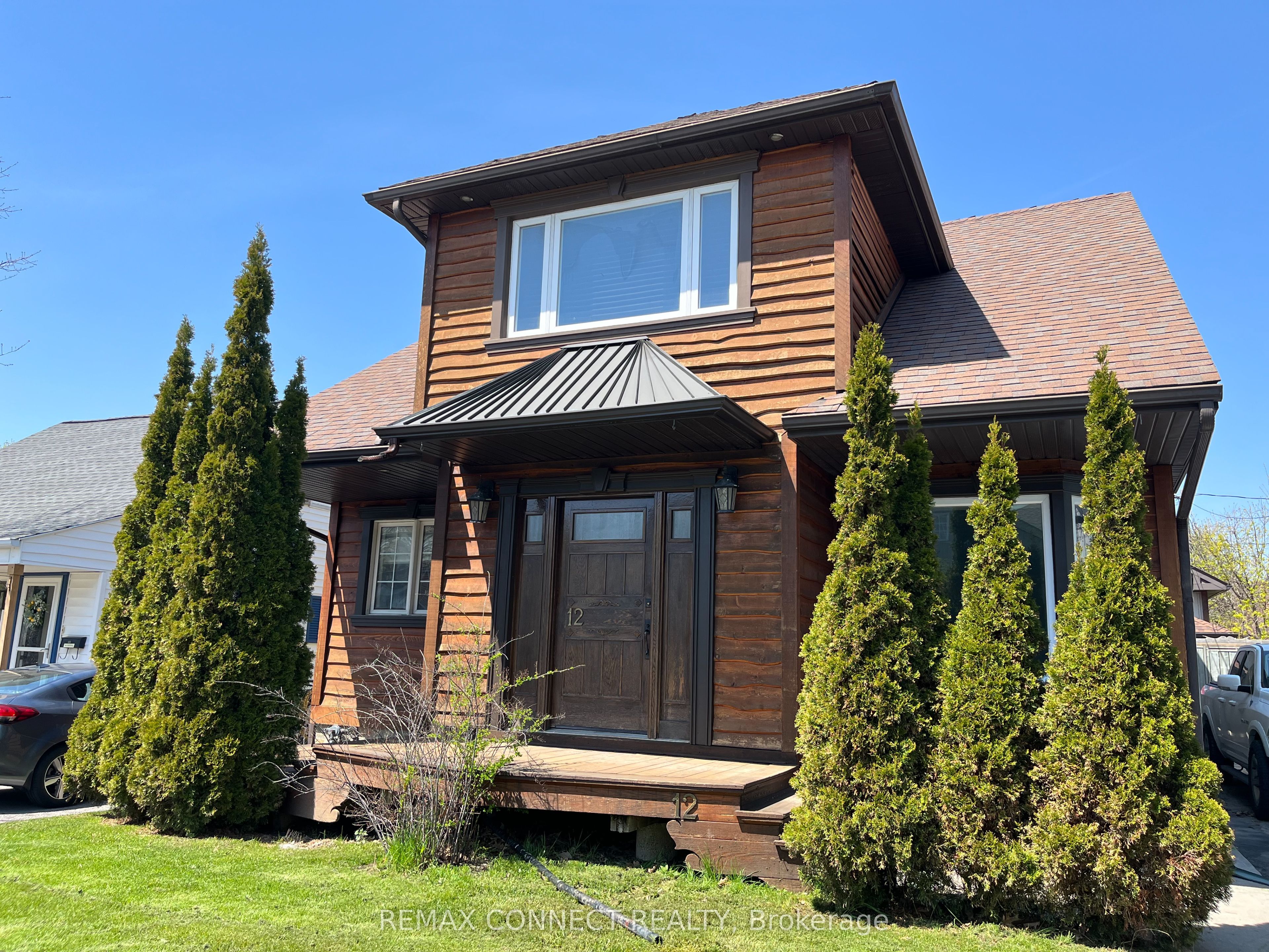 12 Brock Street