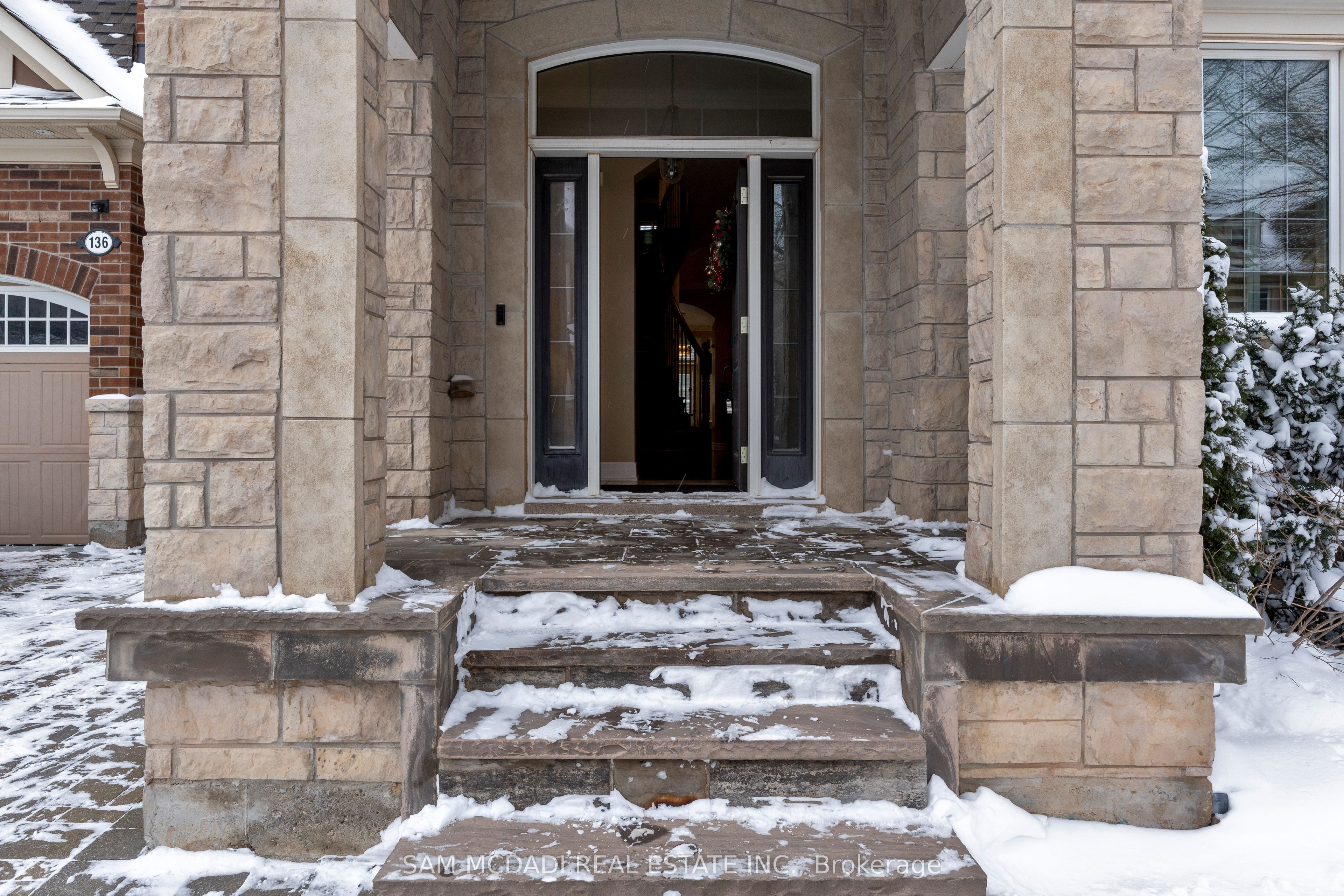 136 North Park Boulevard