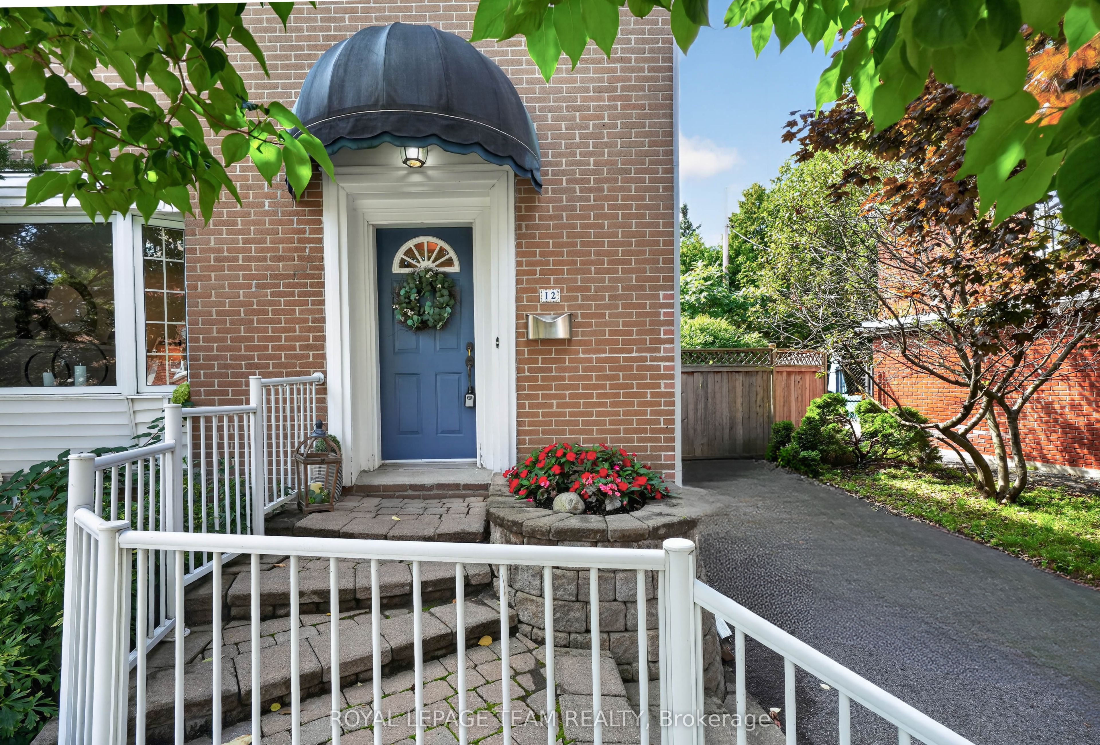 12 Lenore Place