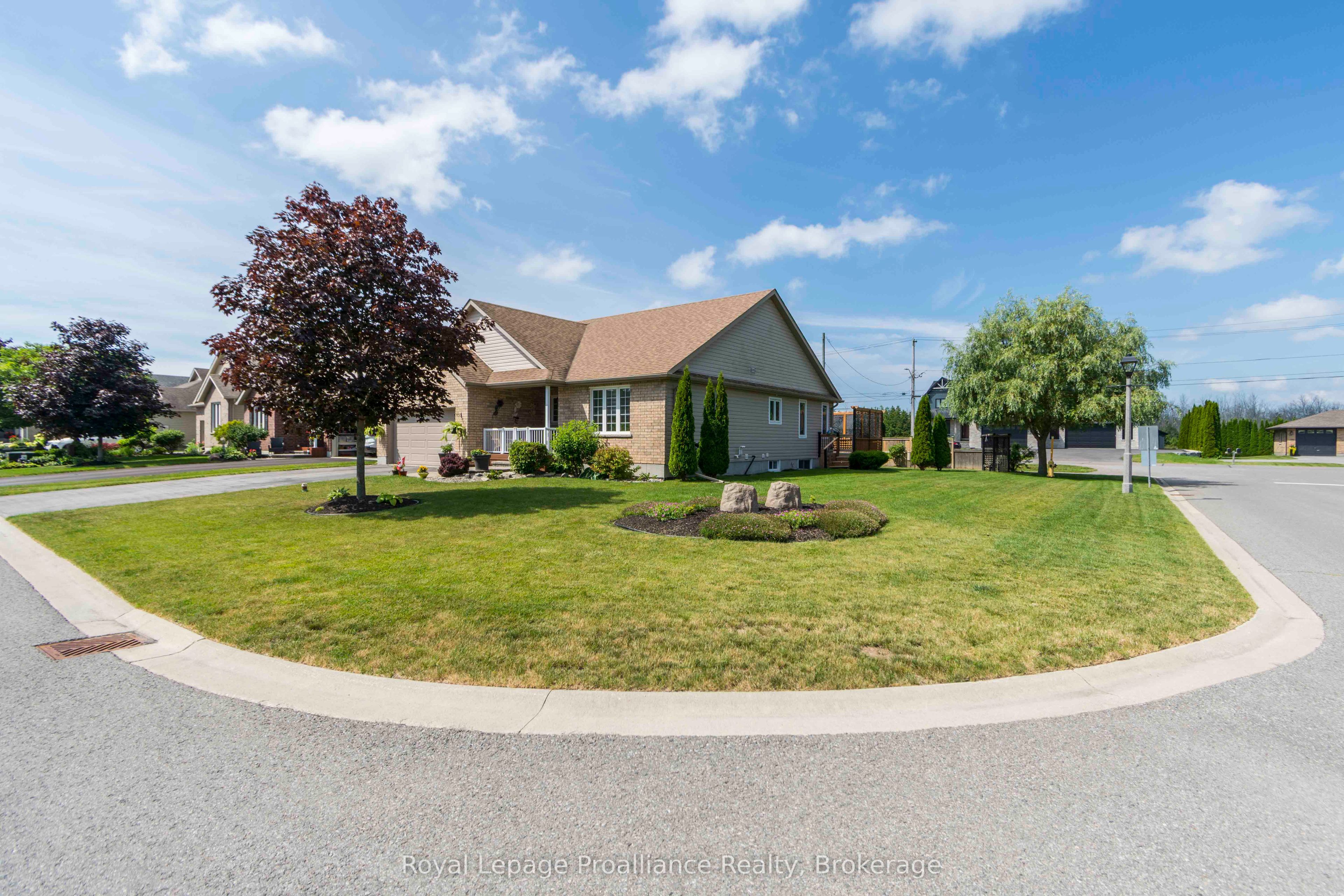 48 Ward Drive