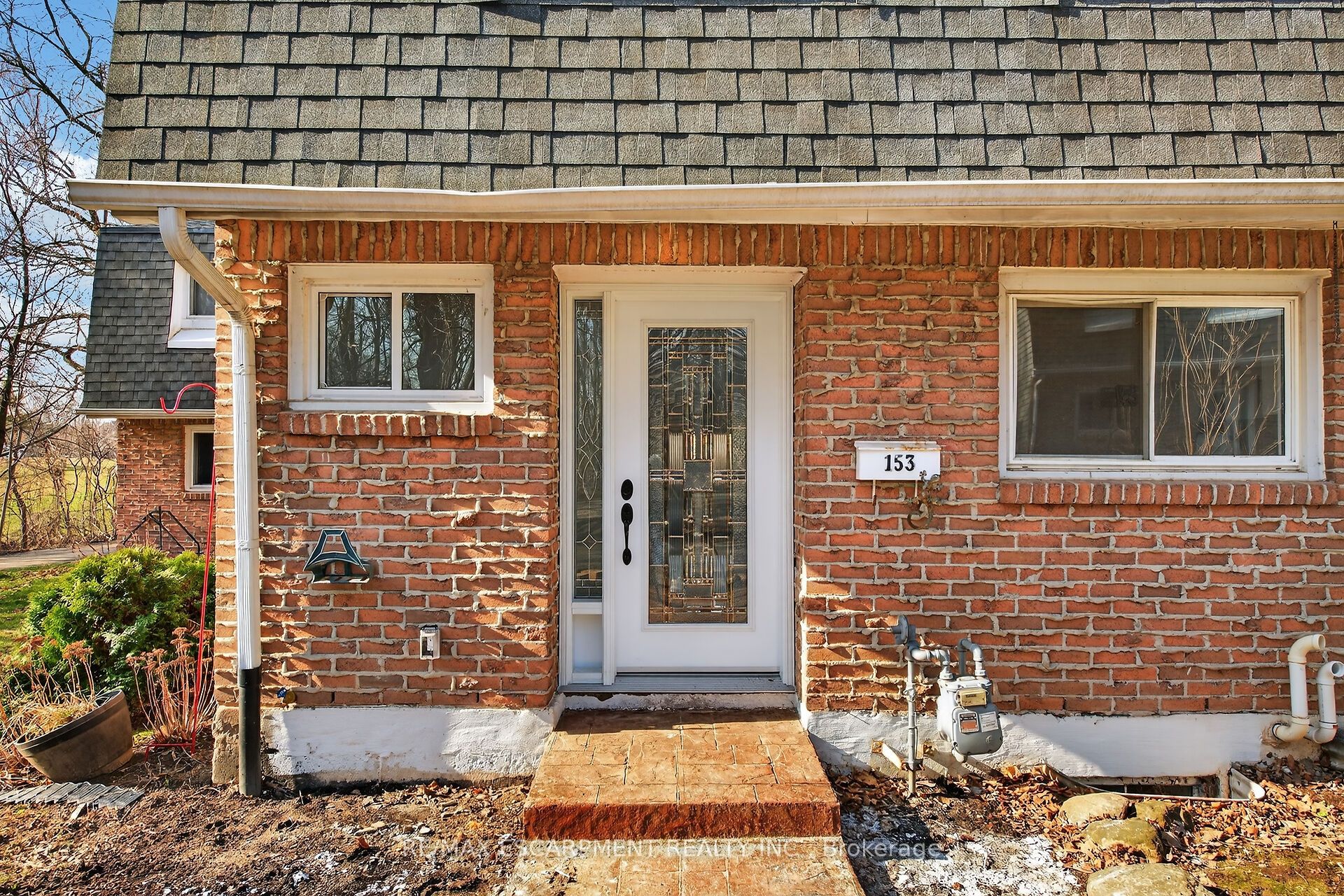 2050 Upper Middle Road 153