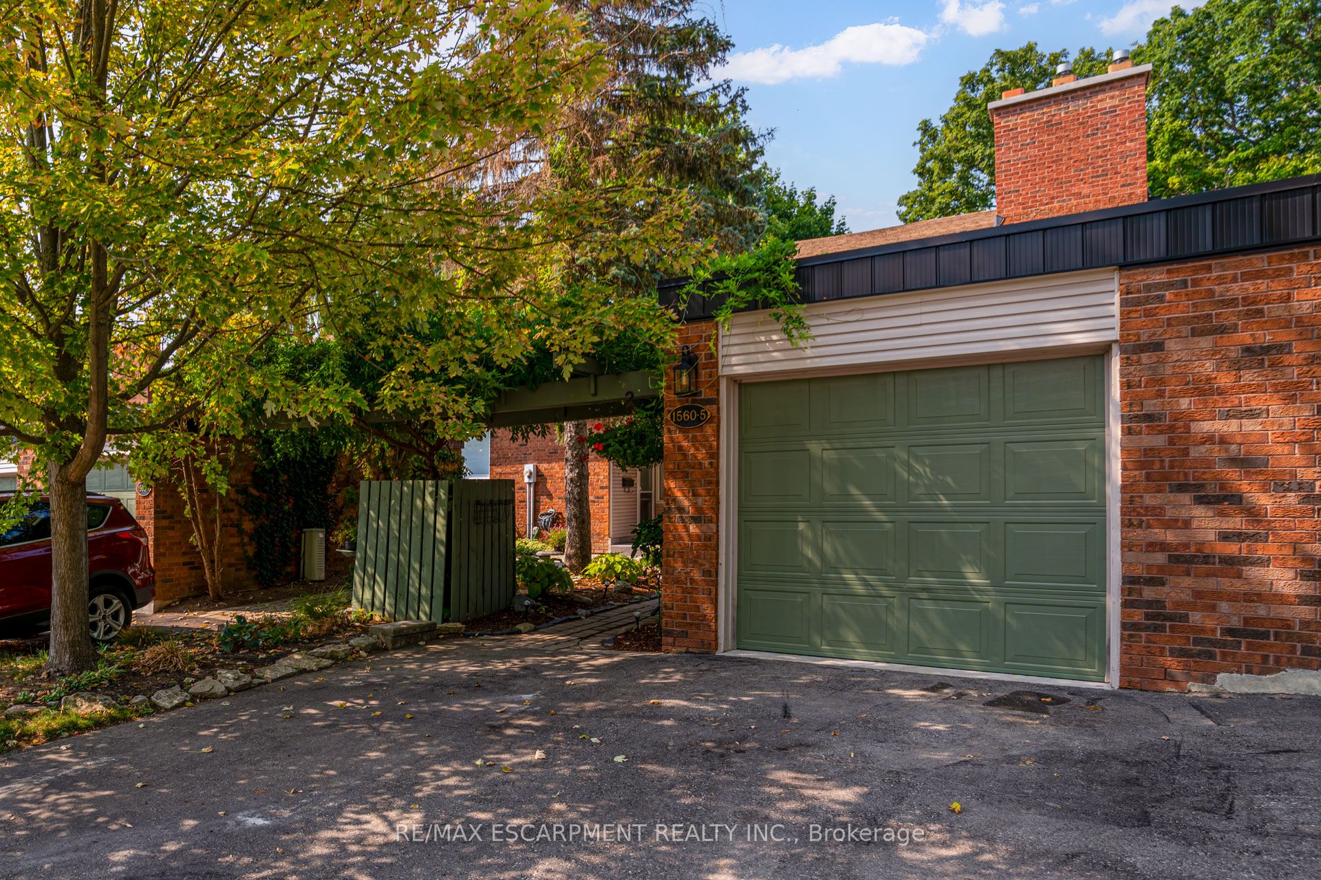1560 KERNS Road 5