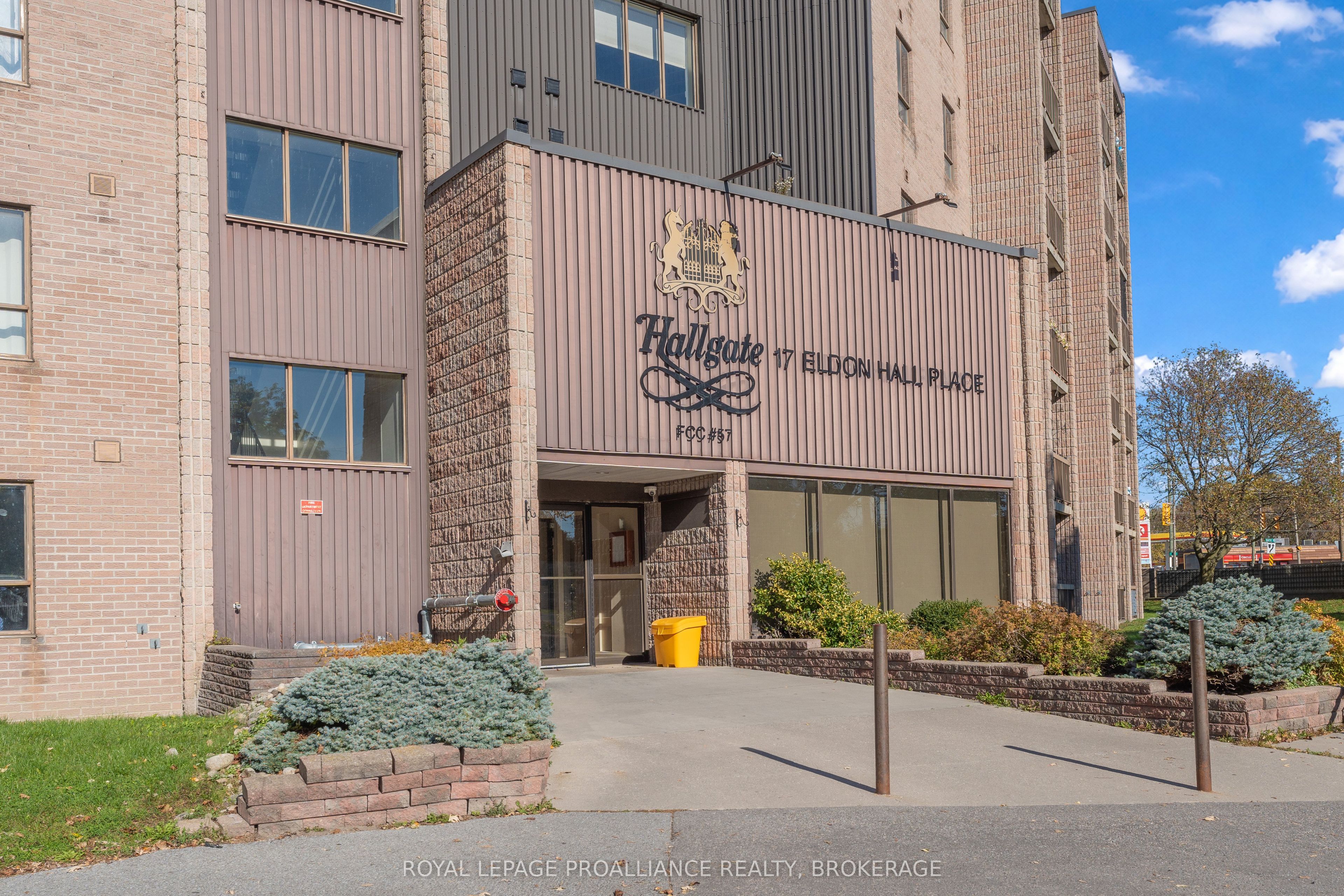 17 Eldon Hall Place 615