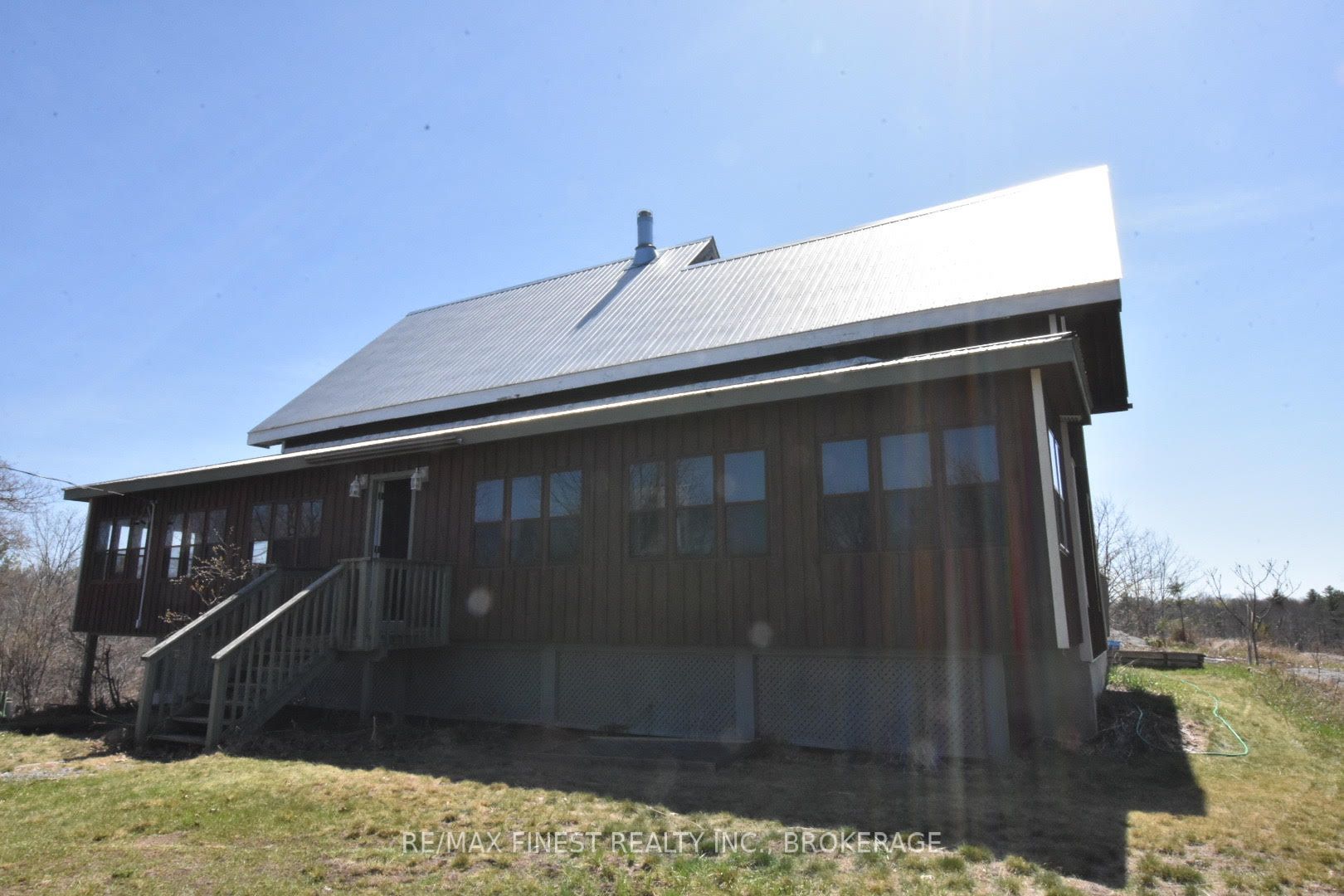 1146 Fourth Lake Road