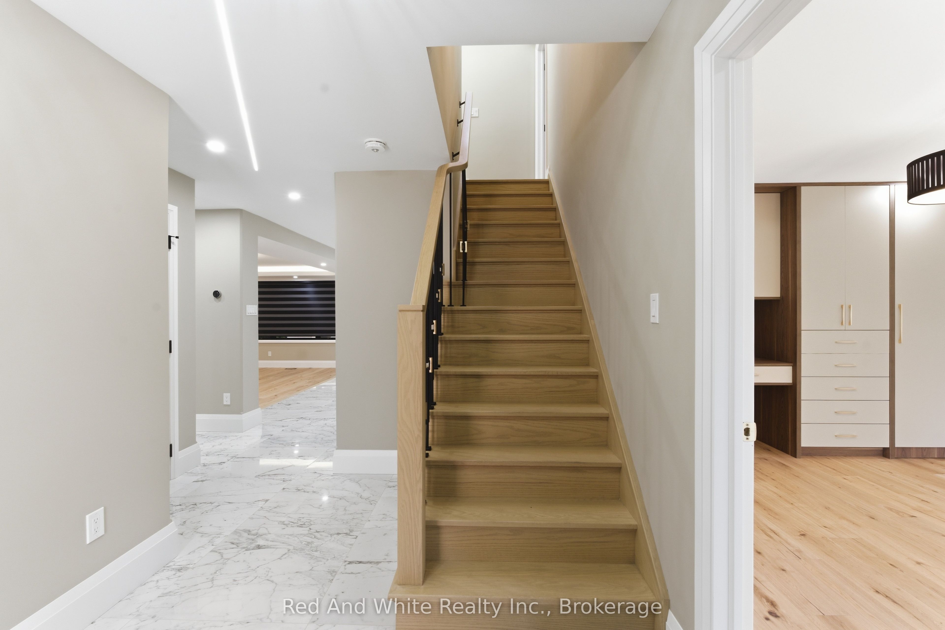11 Bridlewood Drive