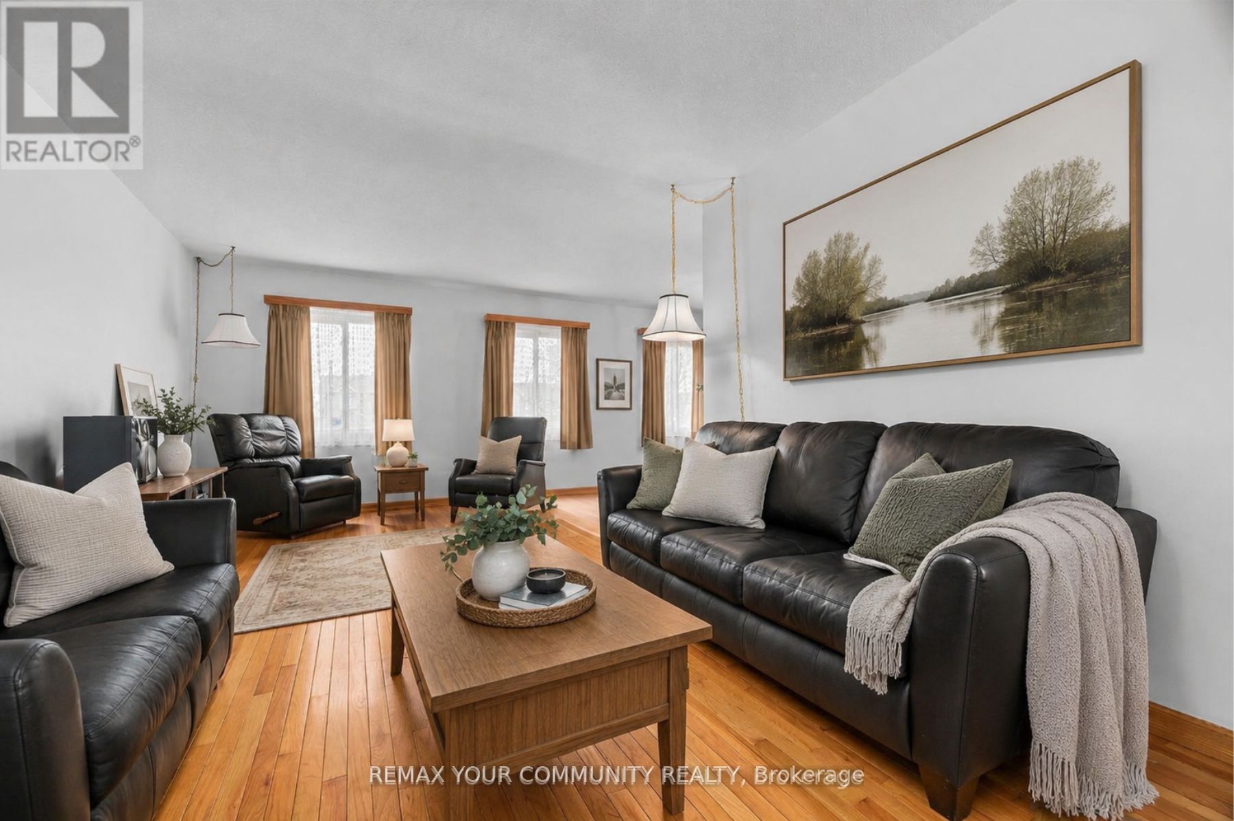 21 Wright Crescent