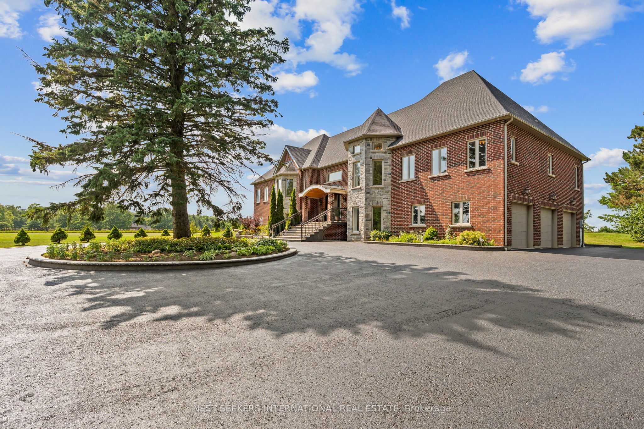 8490 19TH Side Road