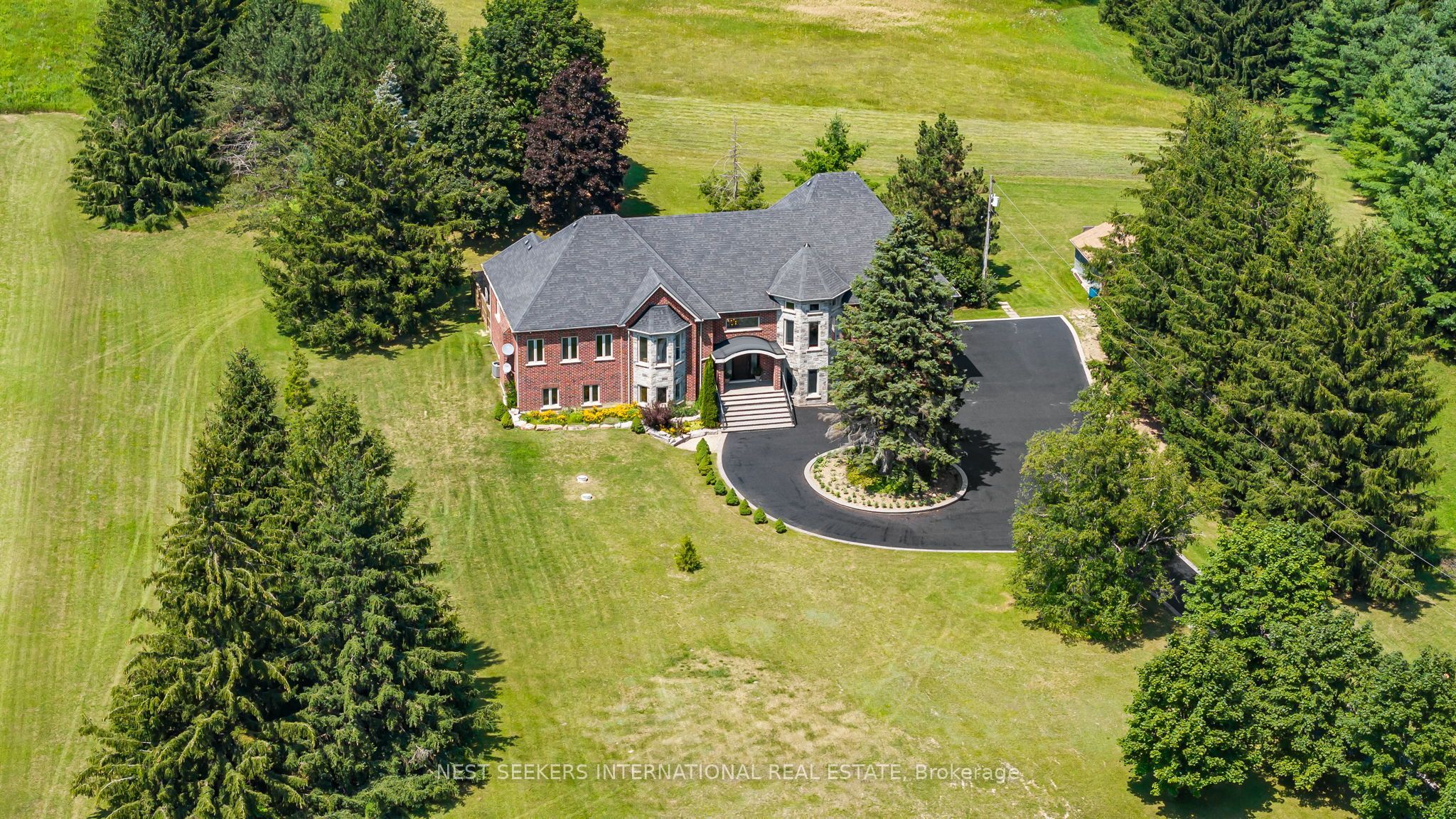 8490 19TH Side Road
