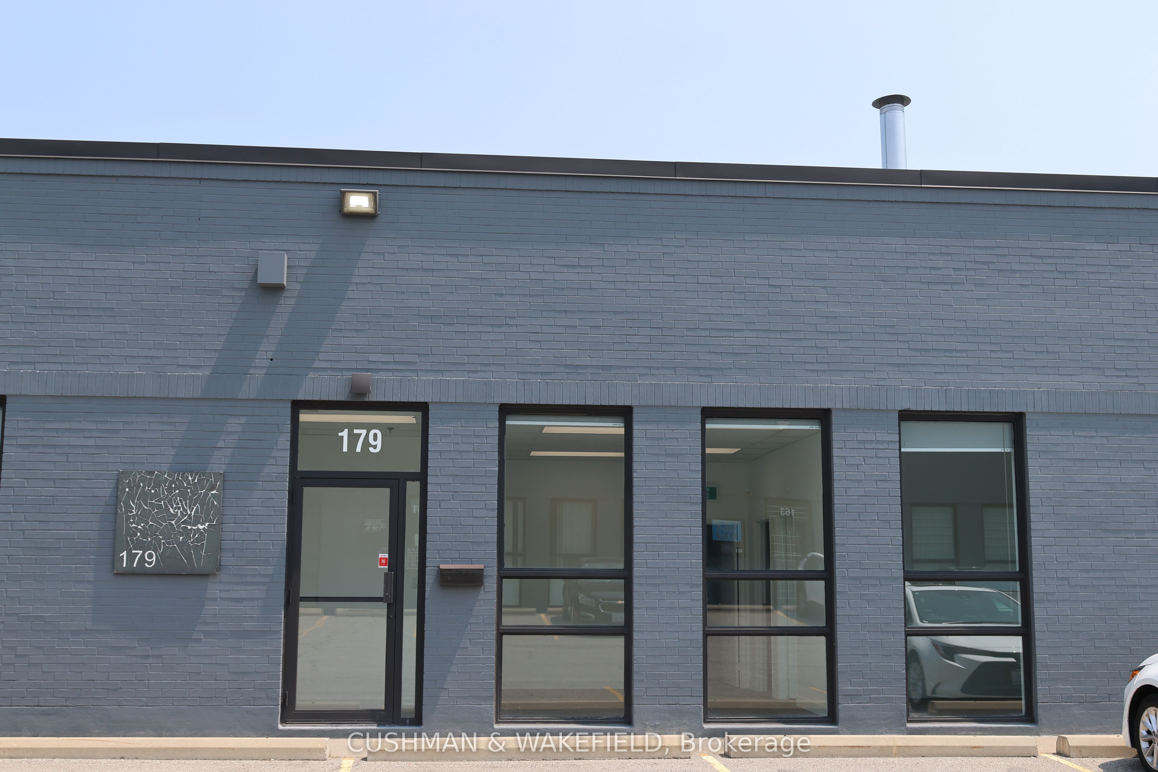 147-193 Denison Street 16-18