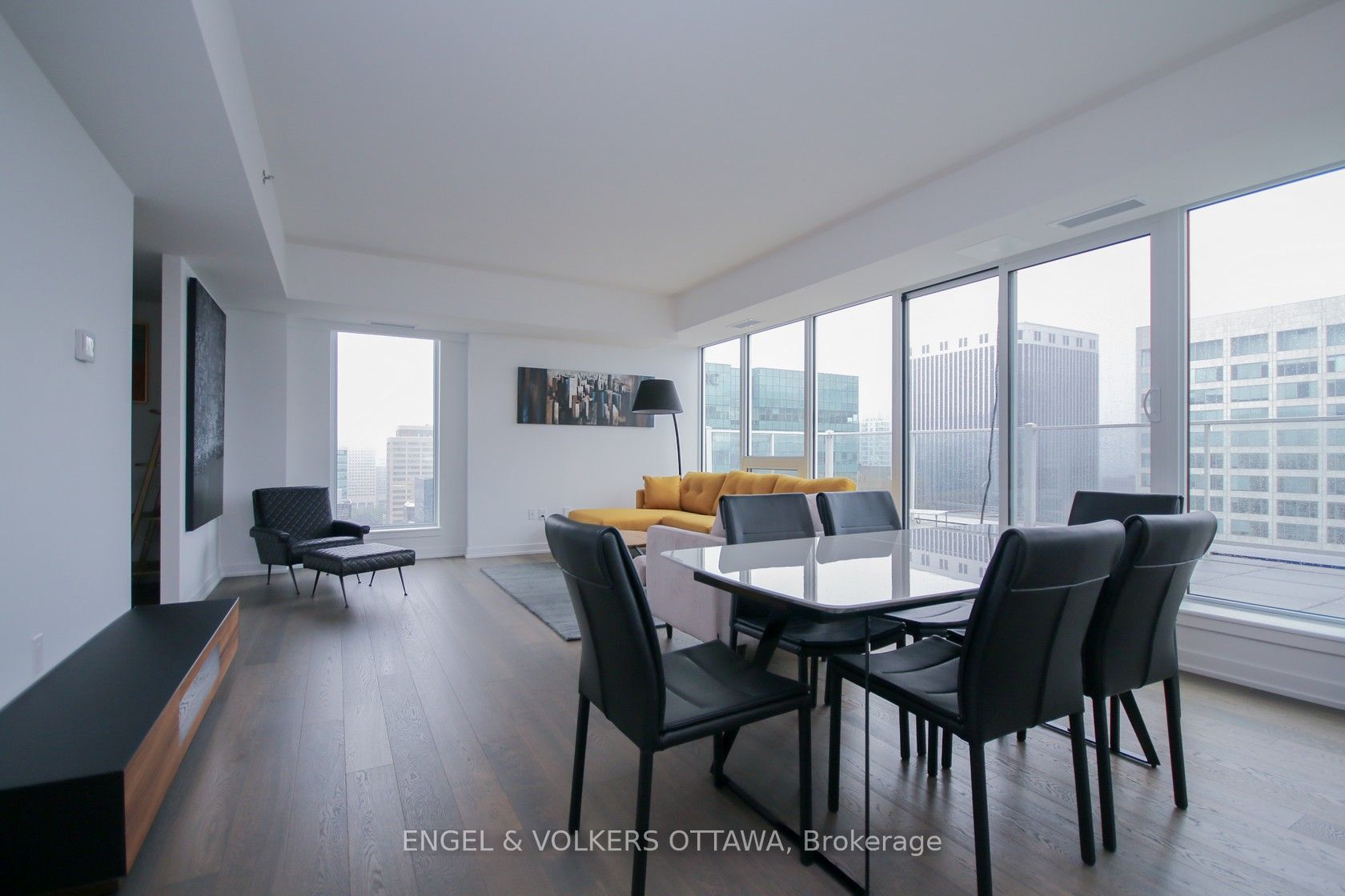 199 SLATER Street 2203