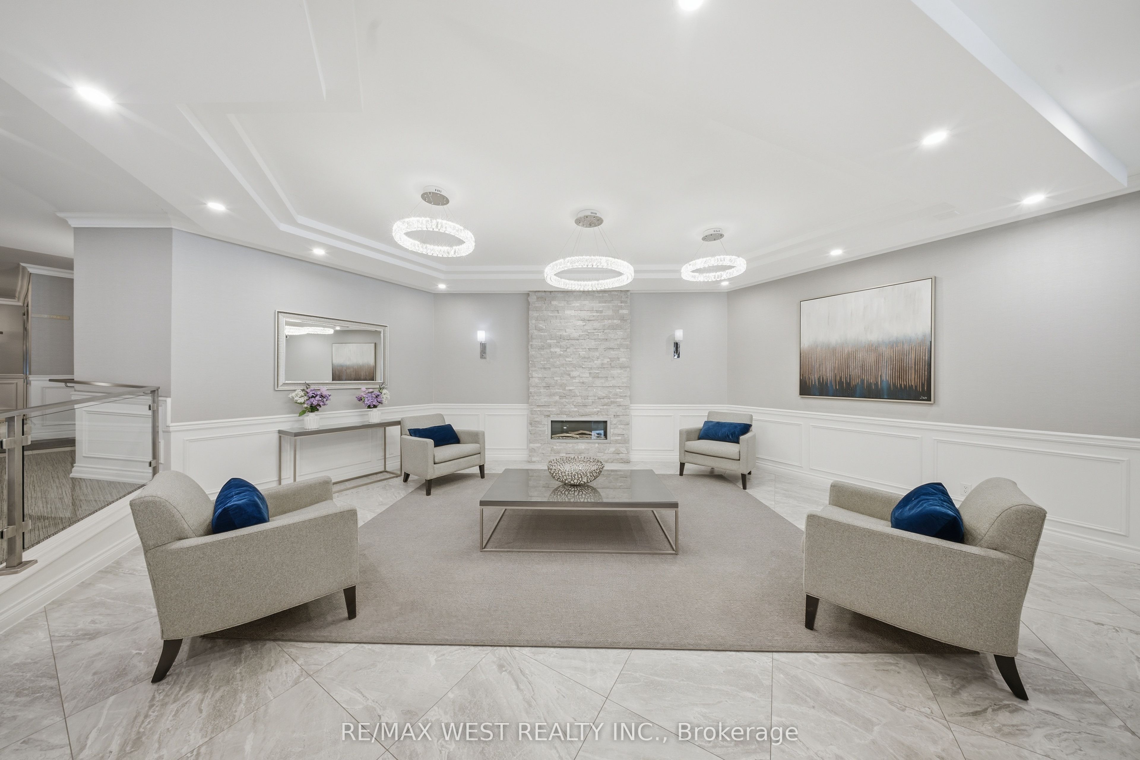 1300 Bloor Street 1709