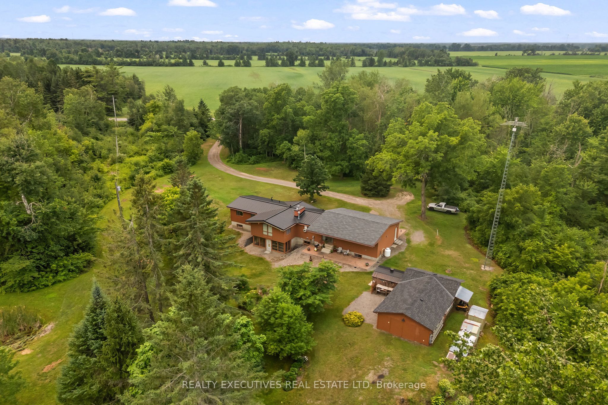 785 Boundary Road