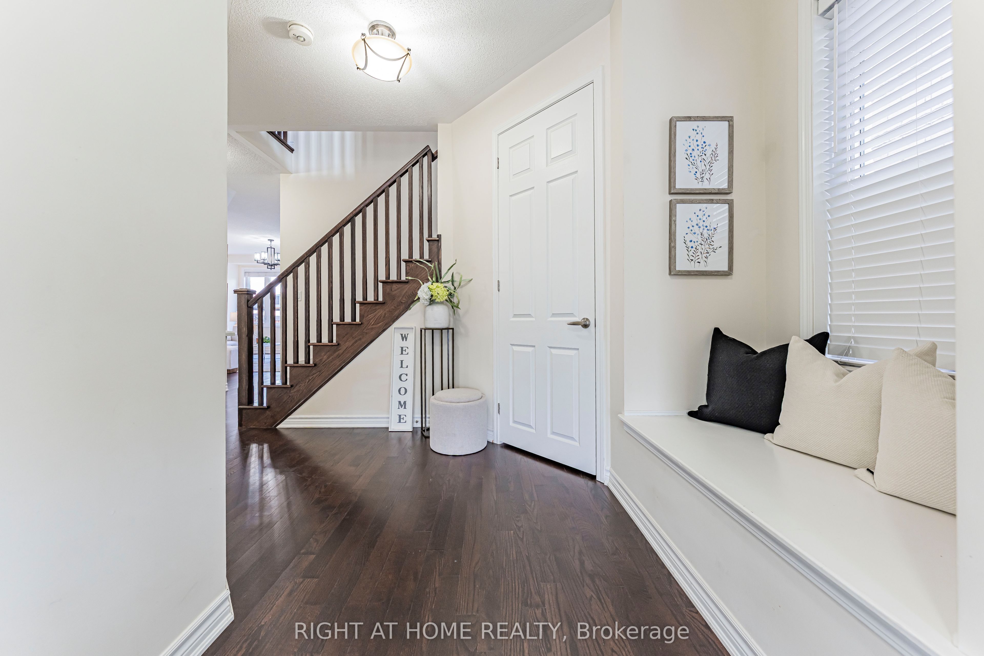 1249 Leger Way
