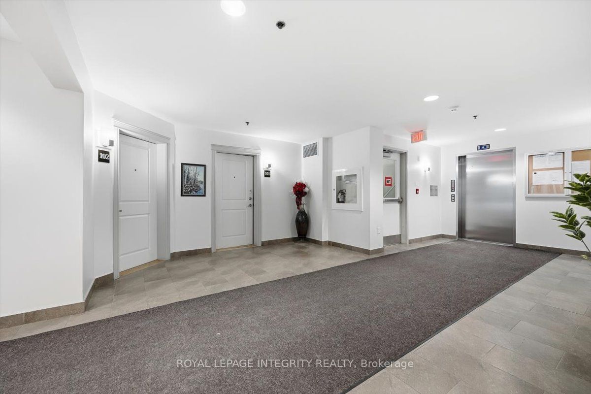 151 Potts Private 303