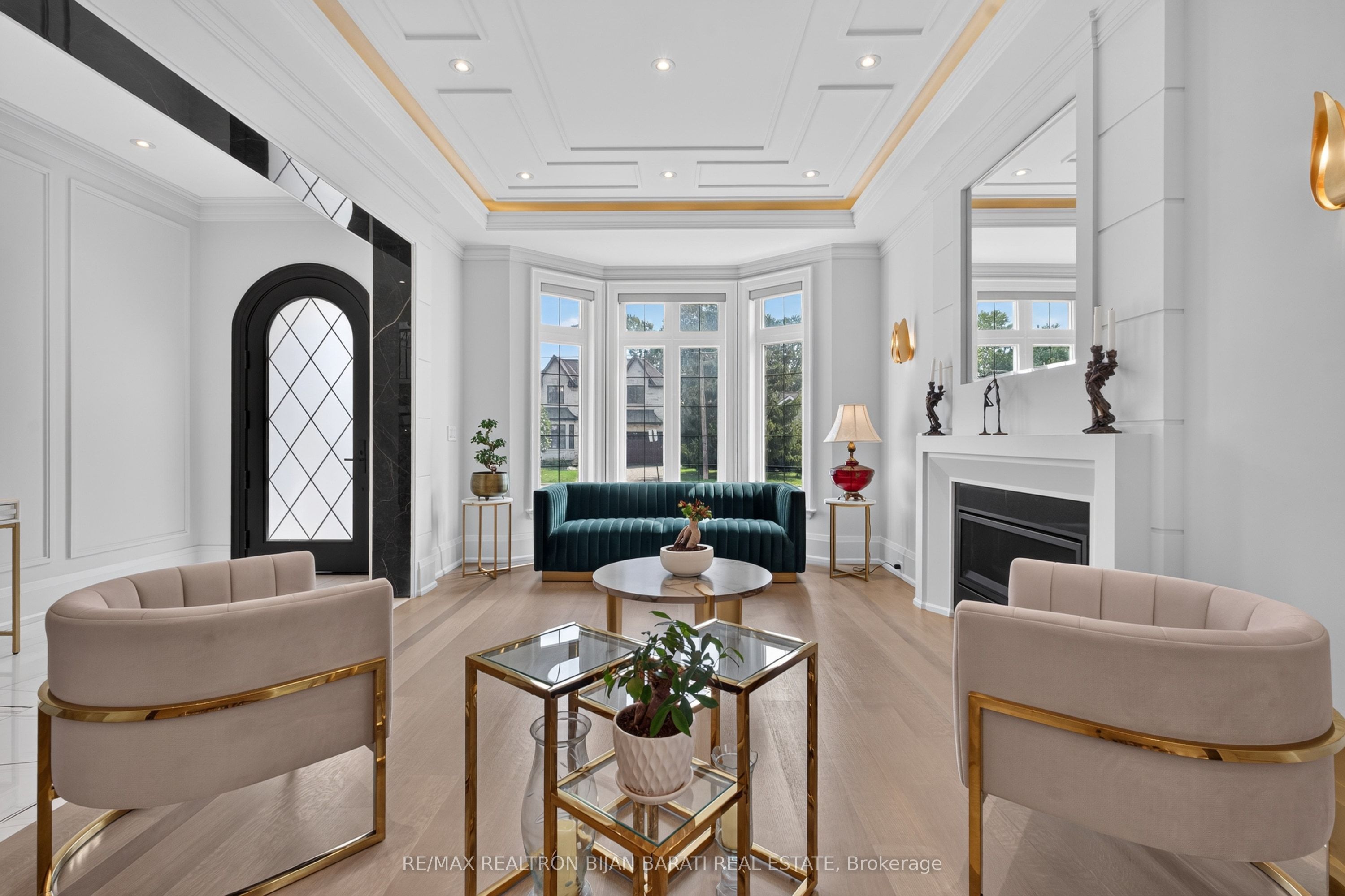 22 Woodward Avenue