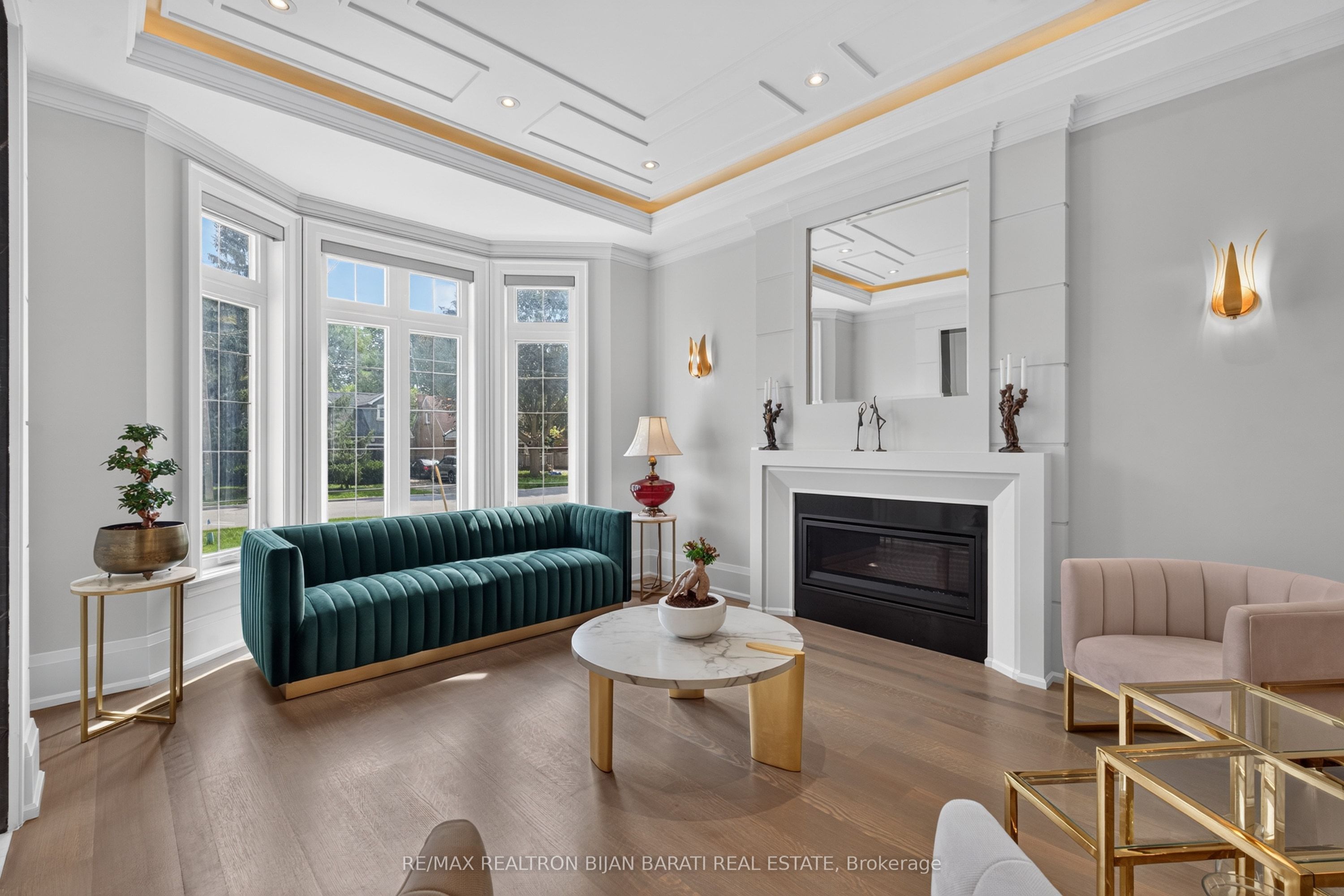 22 Woodward Avenue