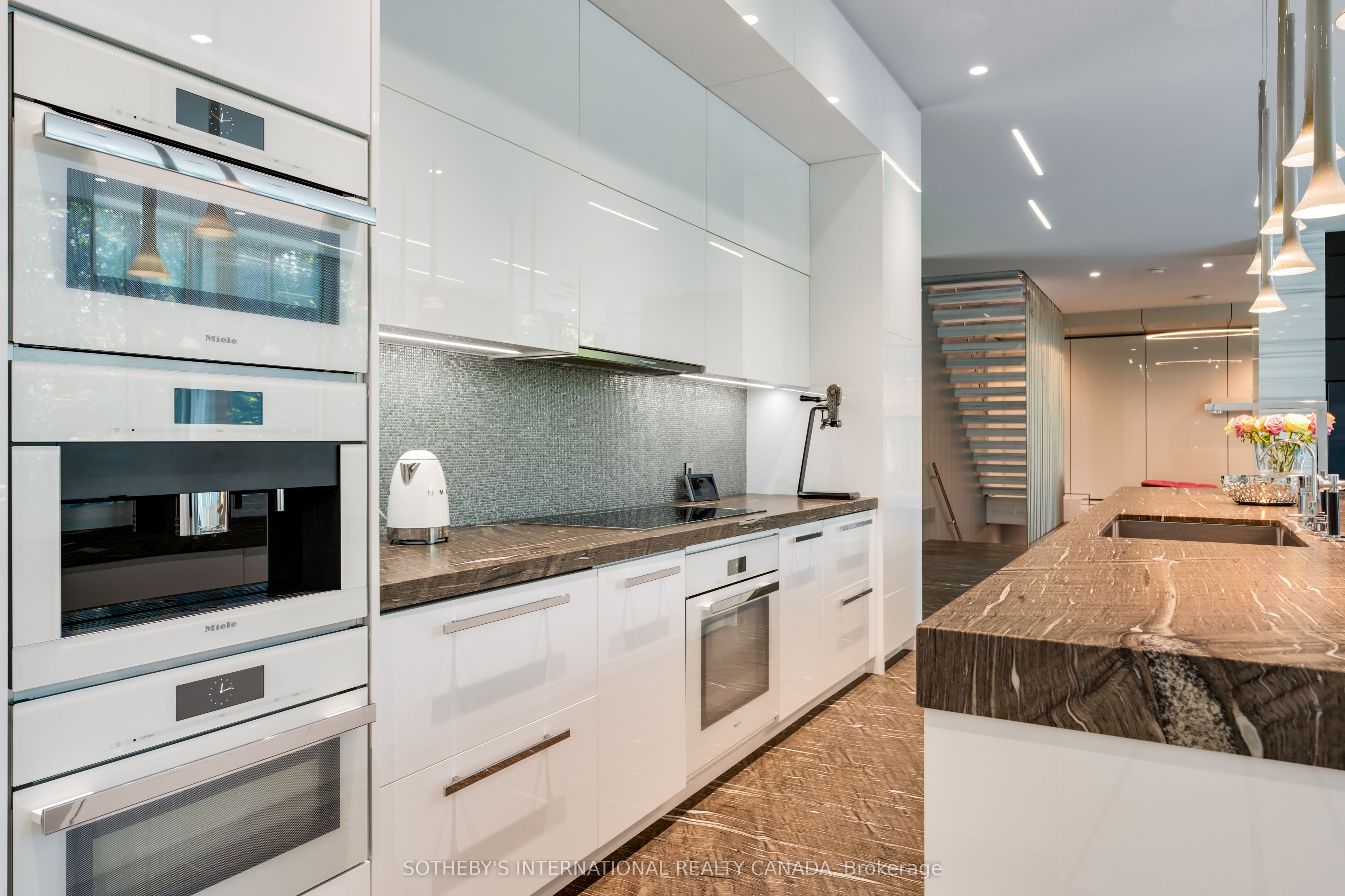 130 Riverview Drive