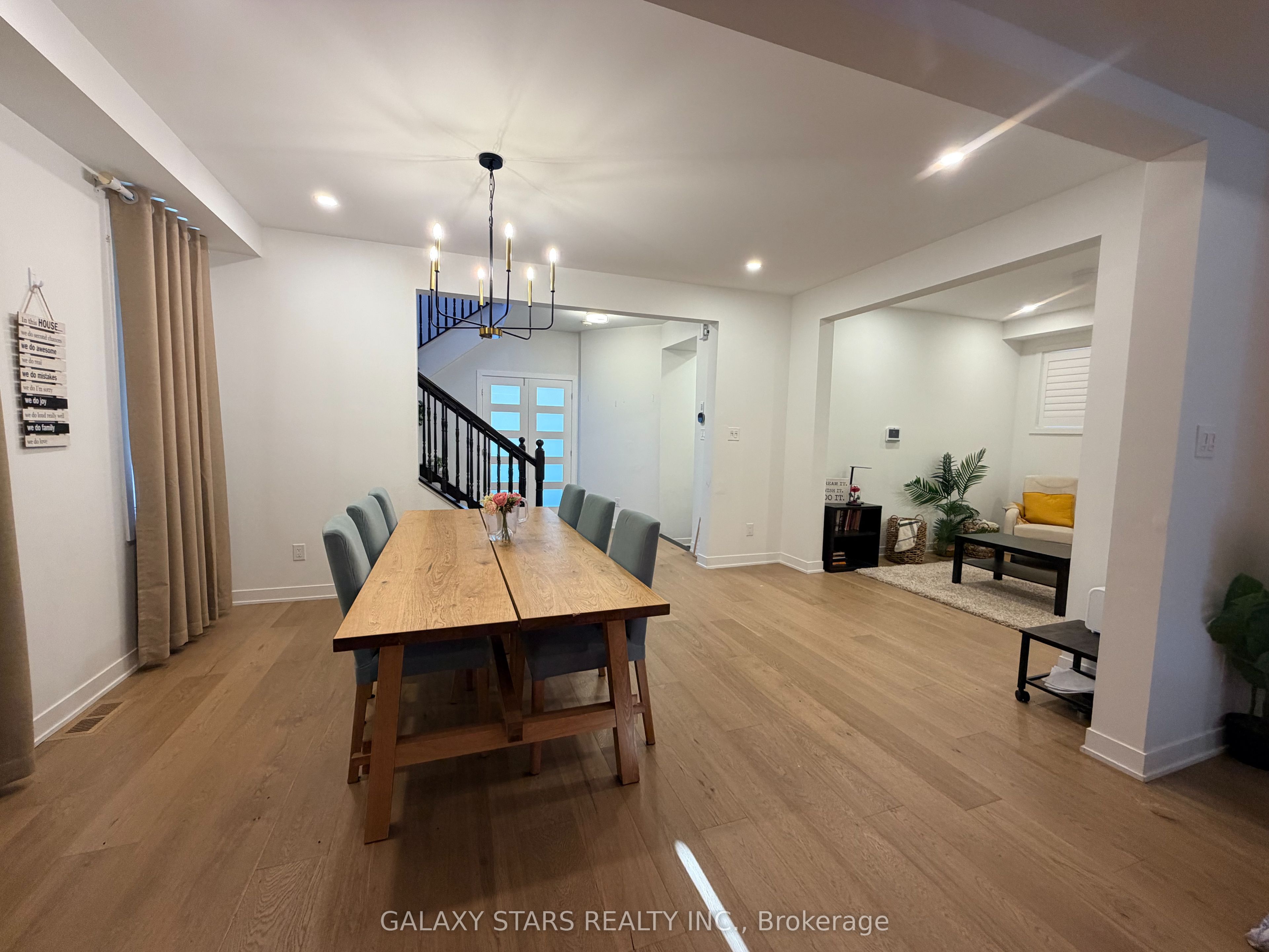 3482 Greenbank Road