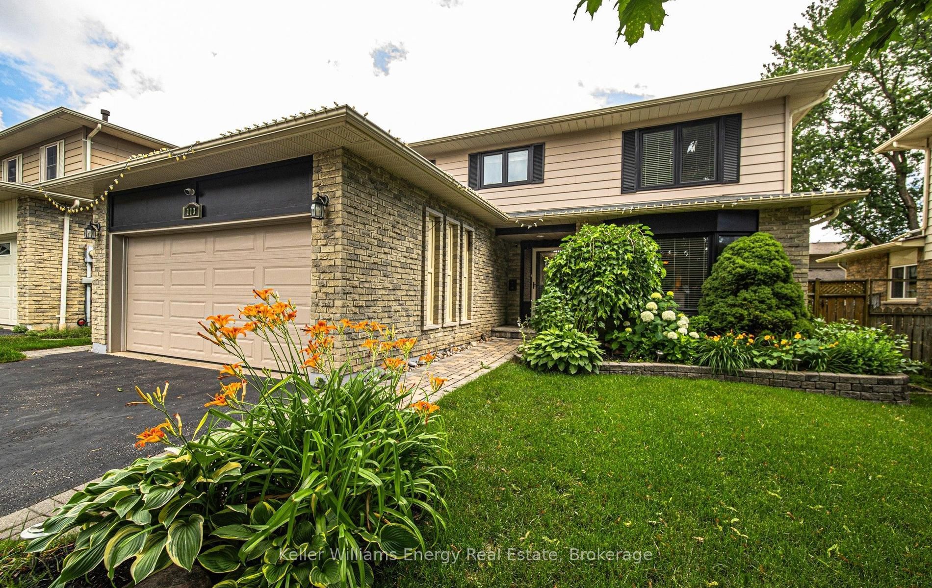 113 Robinson Crescent