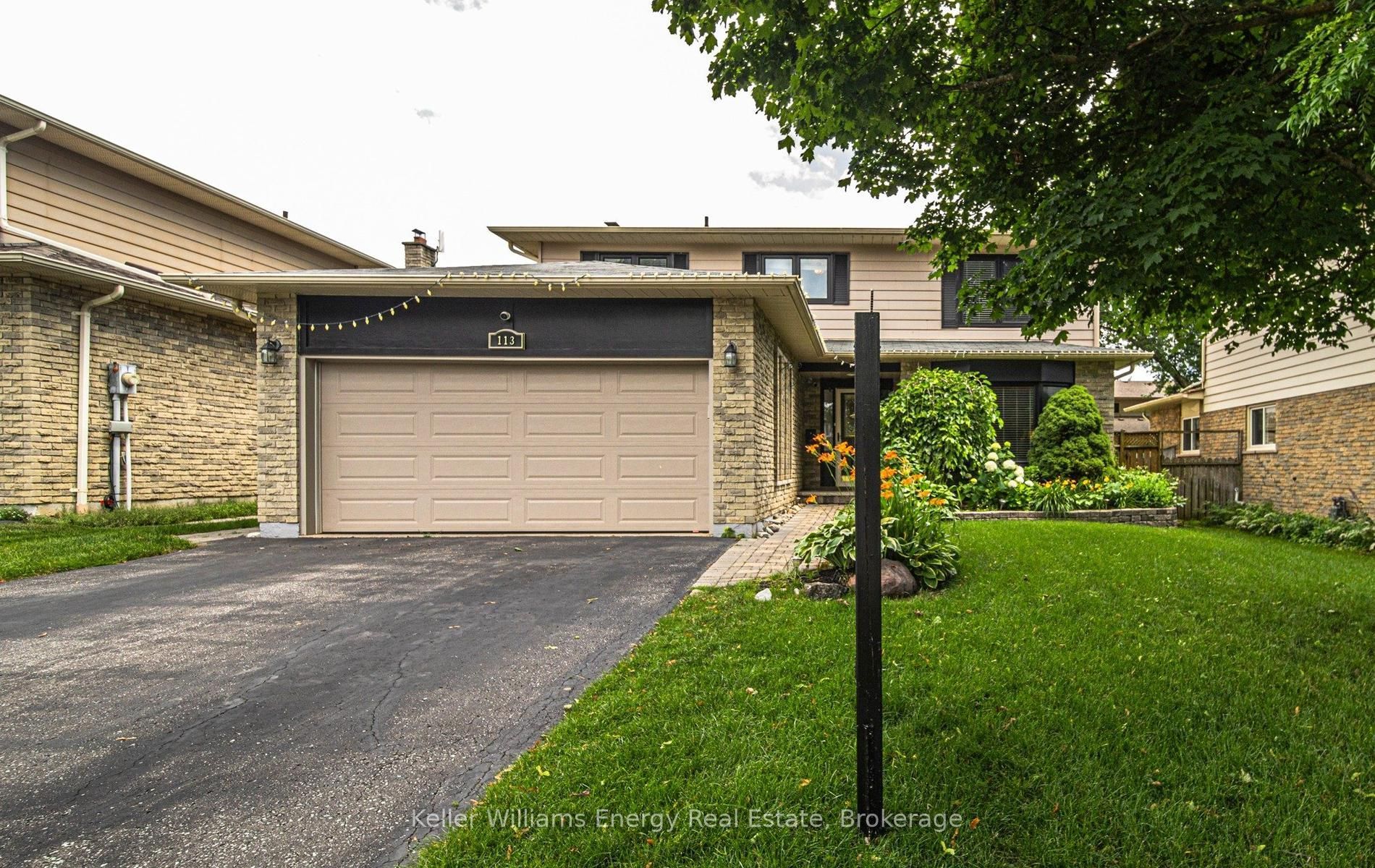 113 Robinson Crescent