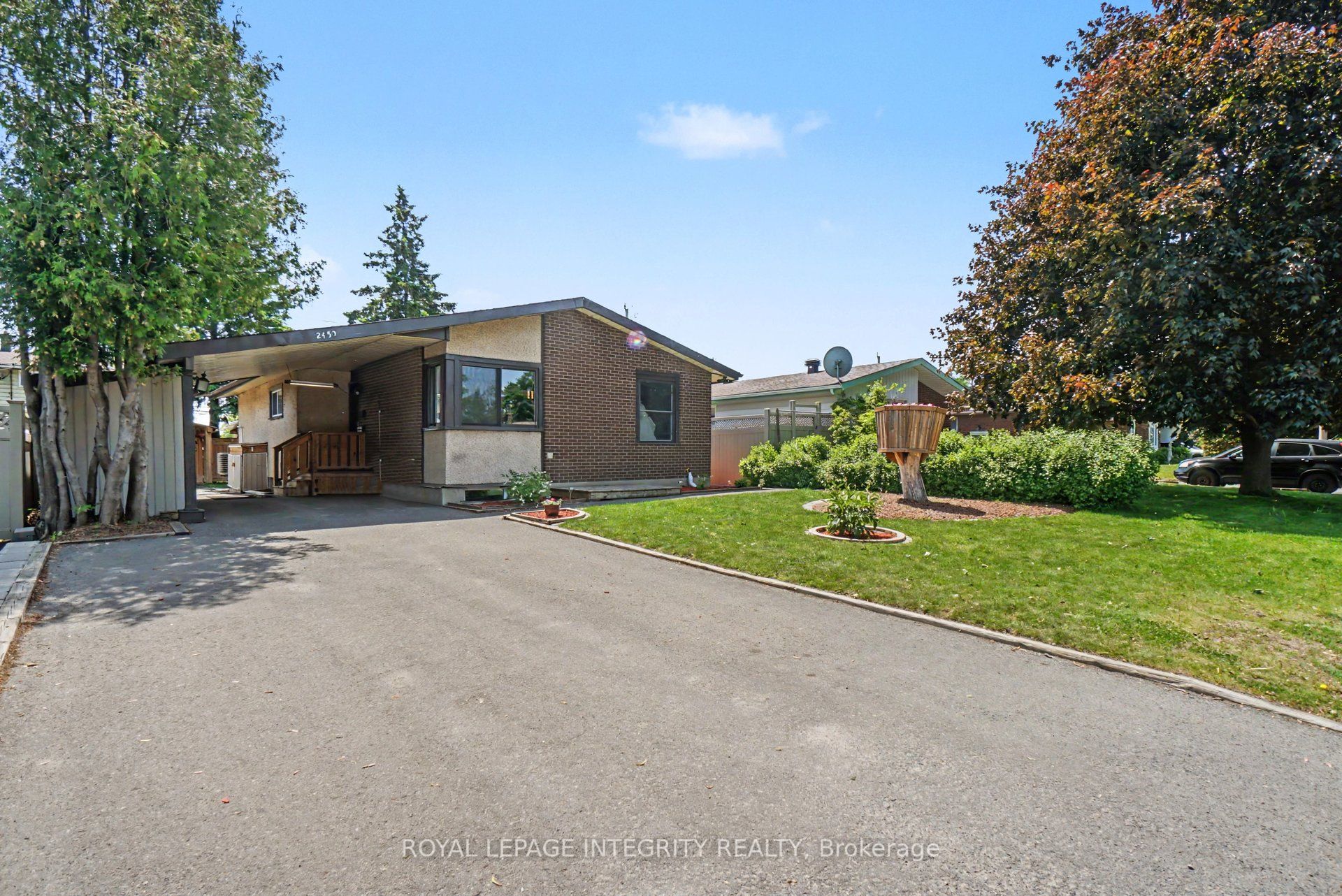 2450 Magnus Avenue