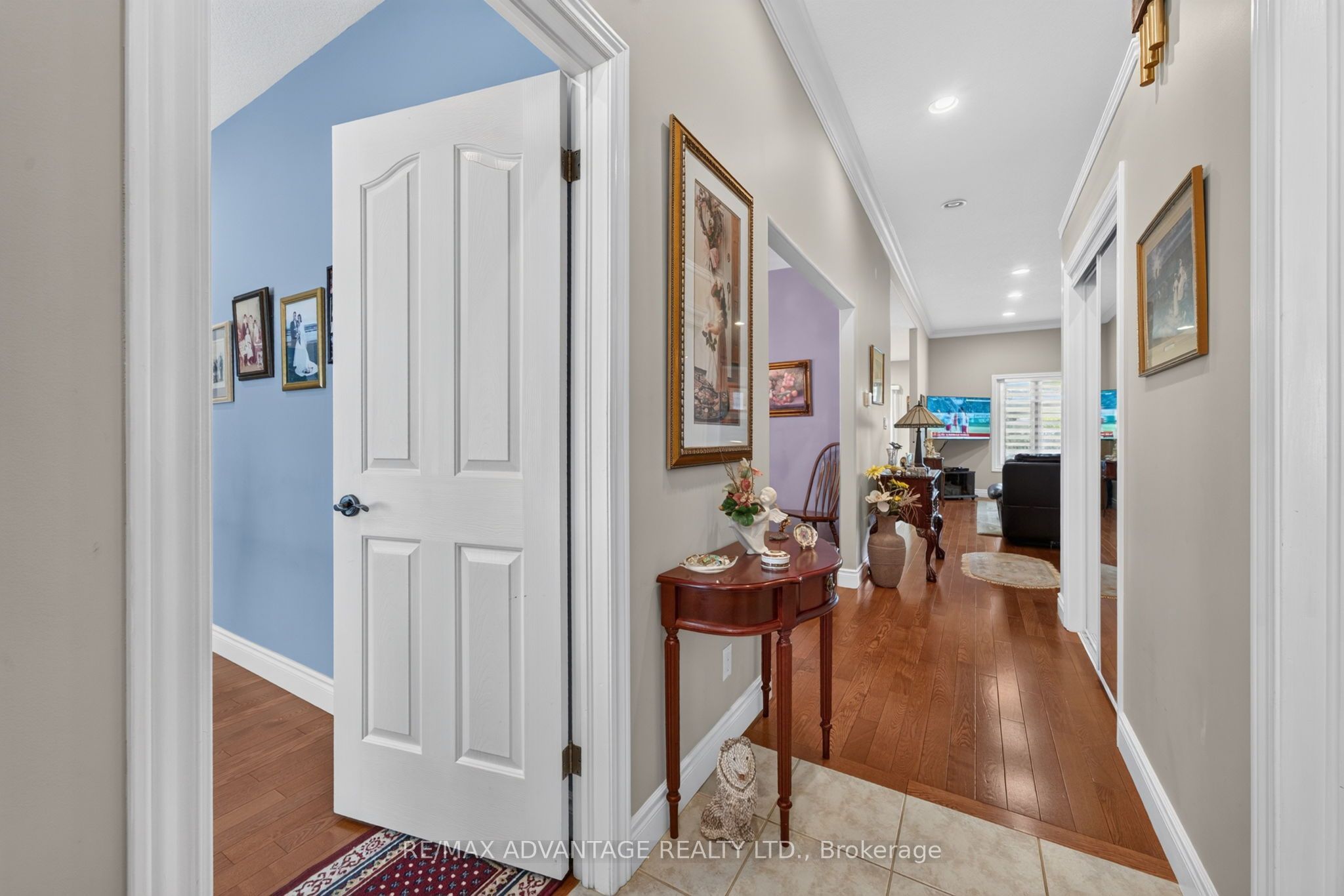 8 Willard Crescent