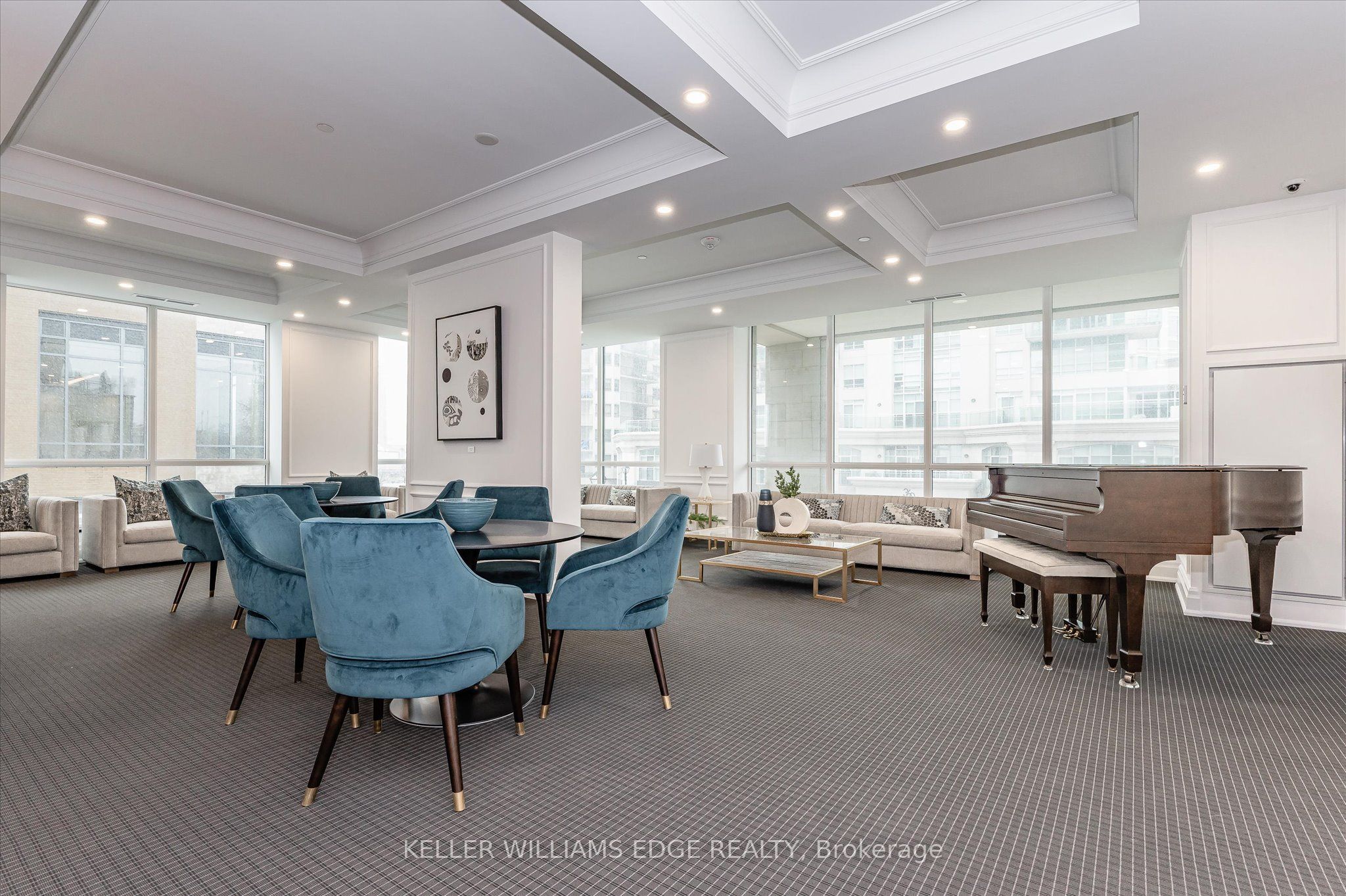 2060 Lakeshore Road 202