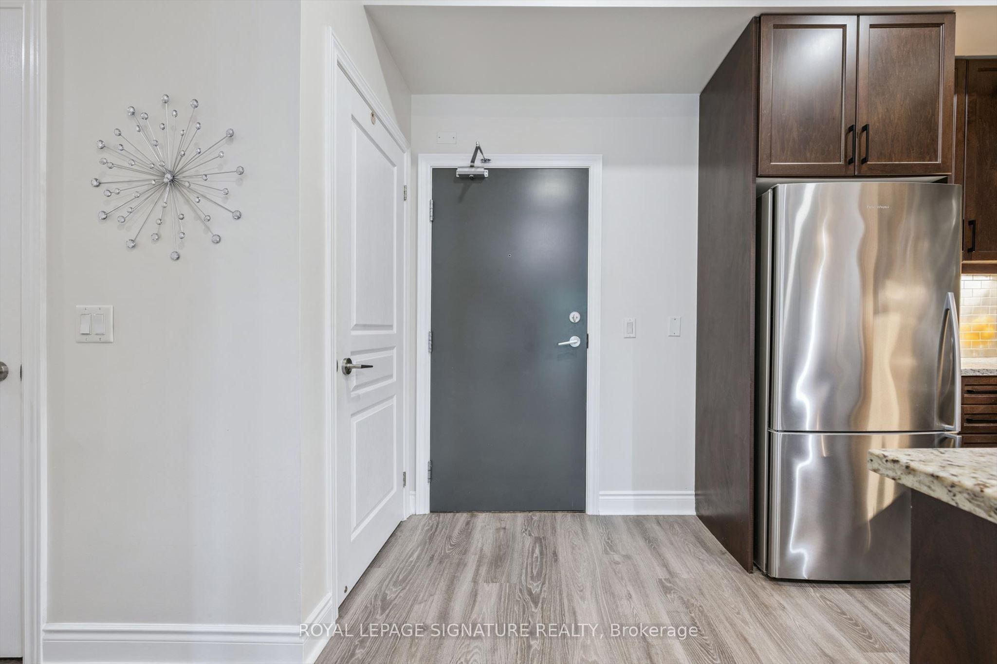 3170 Erin Mills Parkway 105