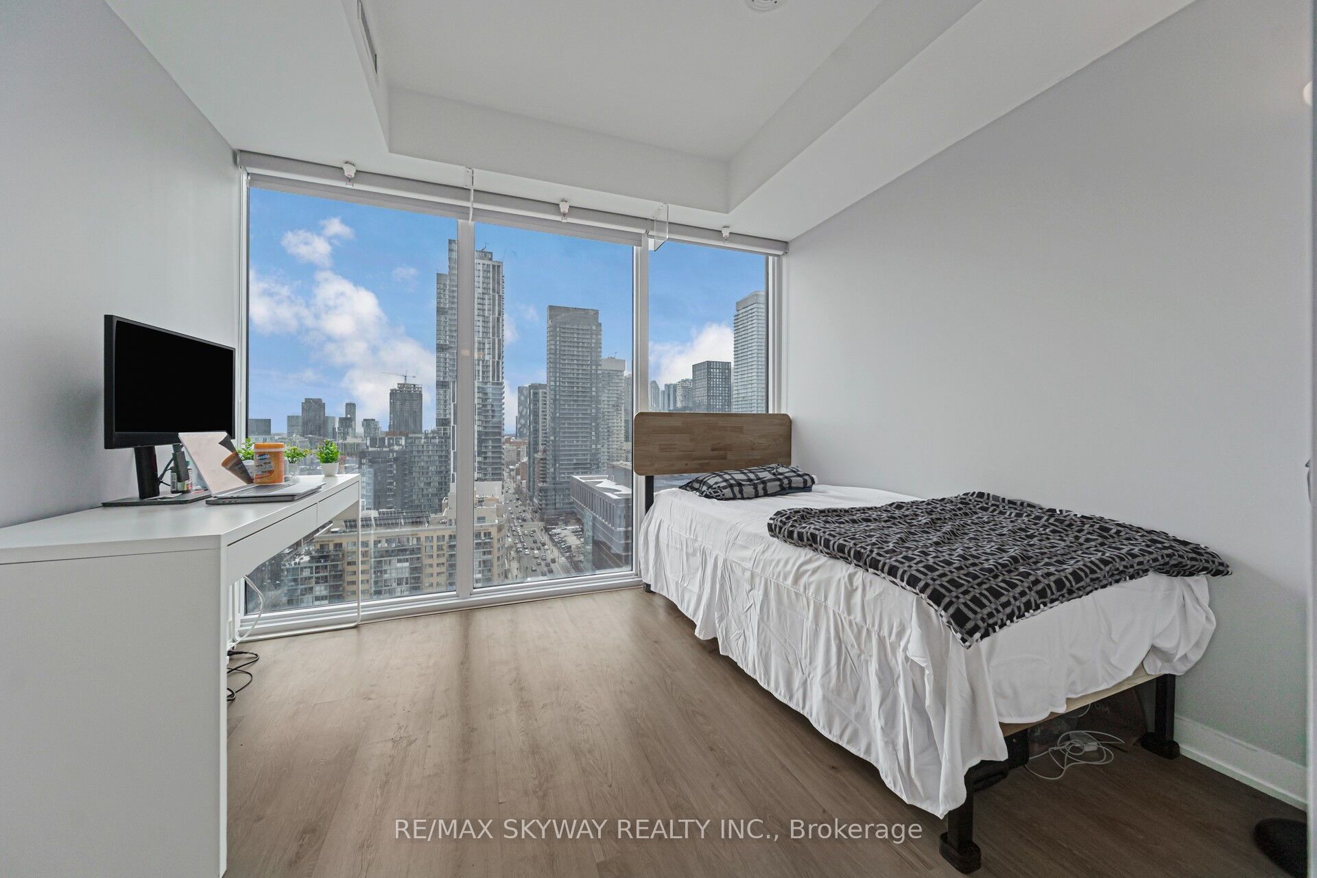 319 Jarvis Street 2101