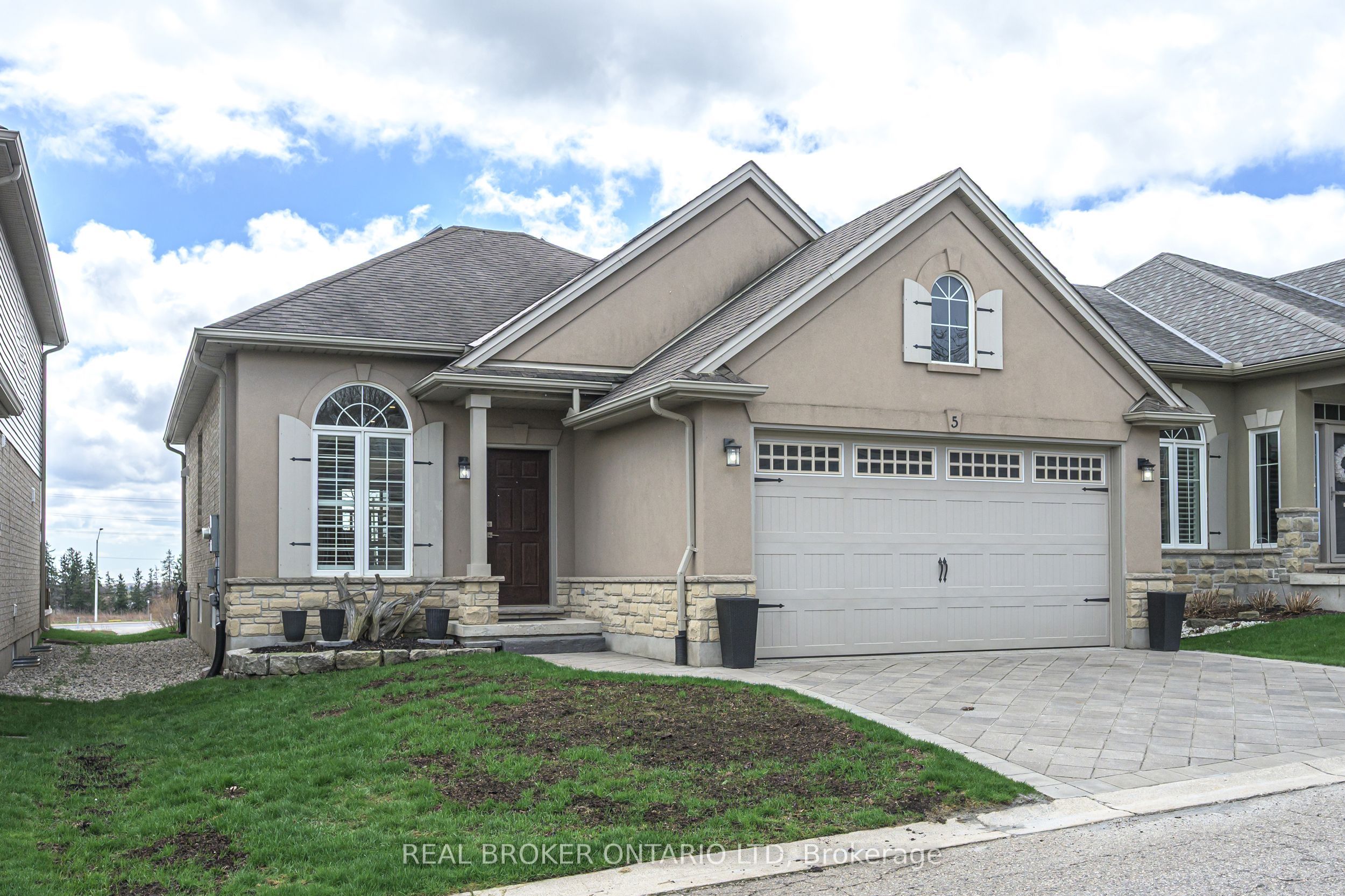 2615 Colonel Talbot Road 5