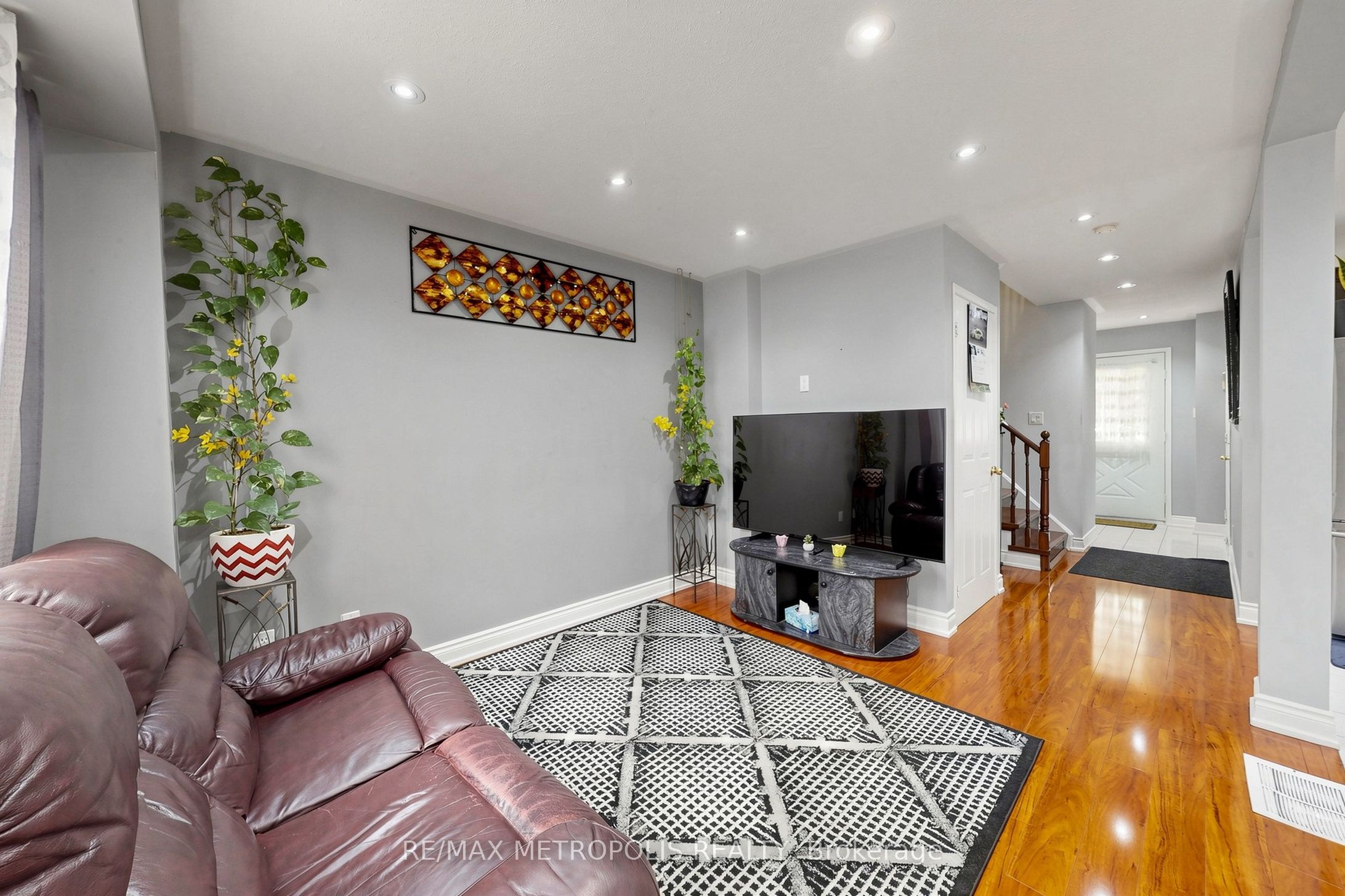 62 Brisbane Court