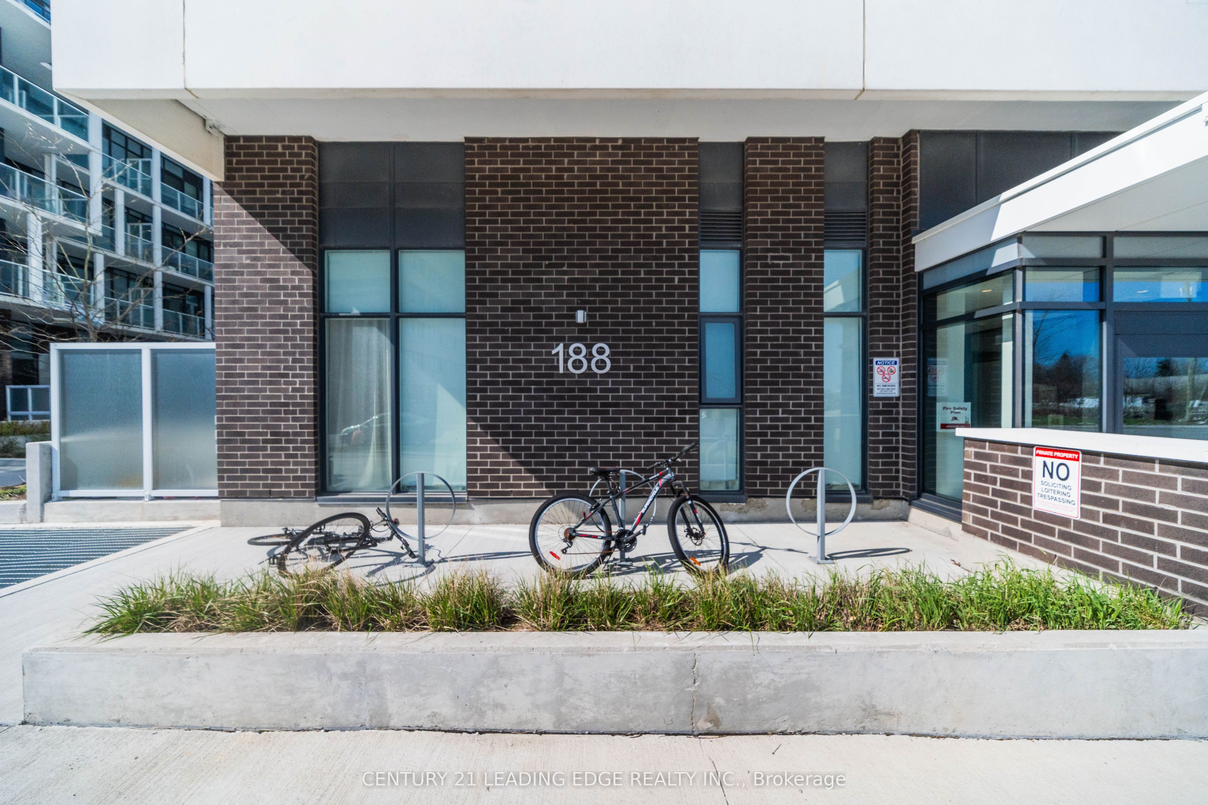 188 Fairview Mall Drive 1110