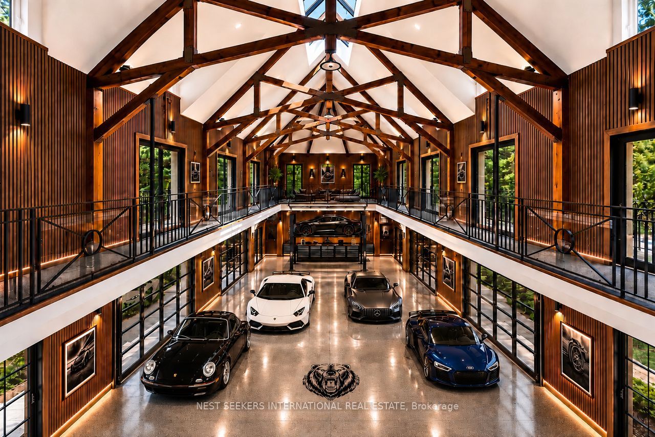 35 Kingswood Drive