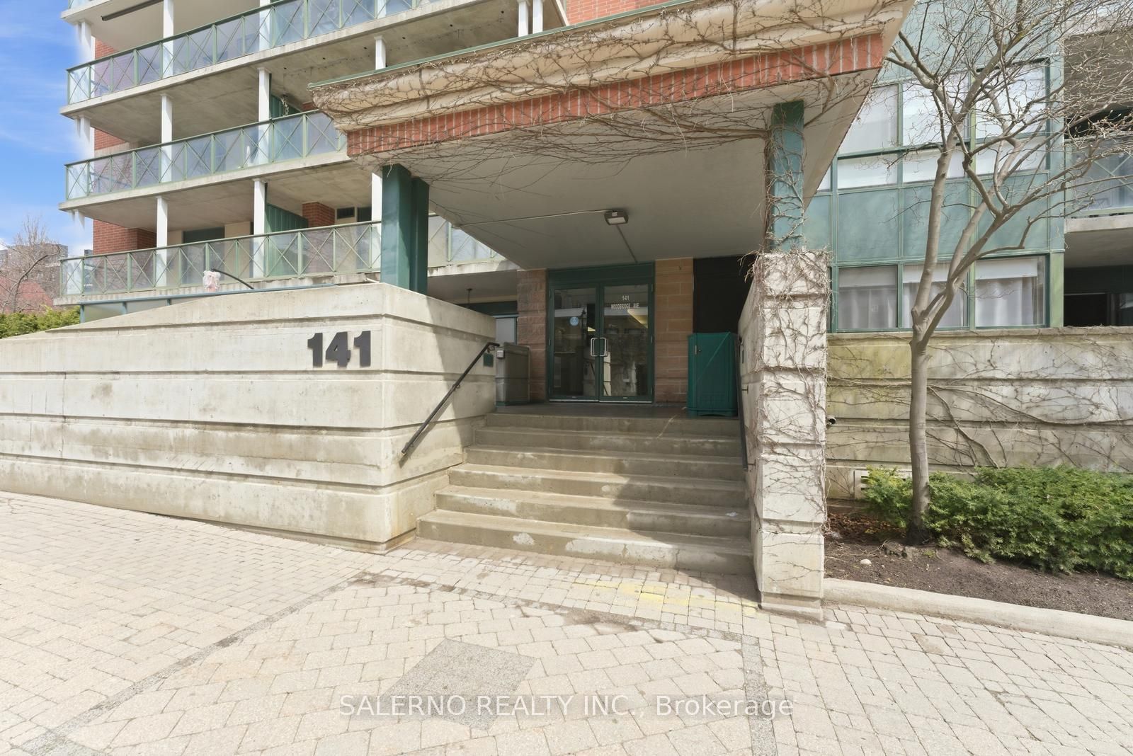 141 Woodbridge Avenue 312