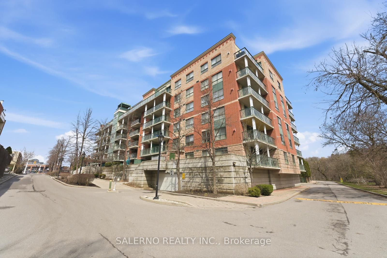 141 Woodbridge Avenue 312