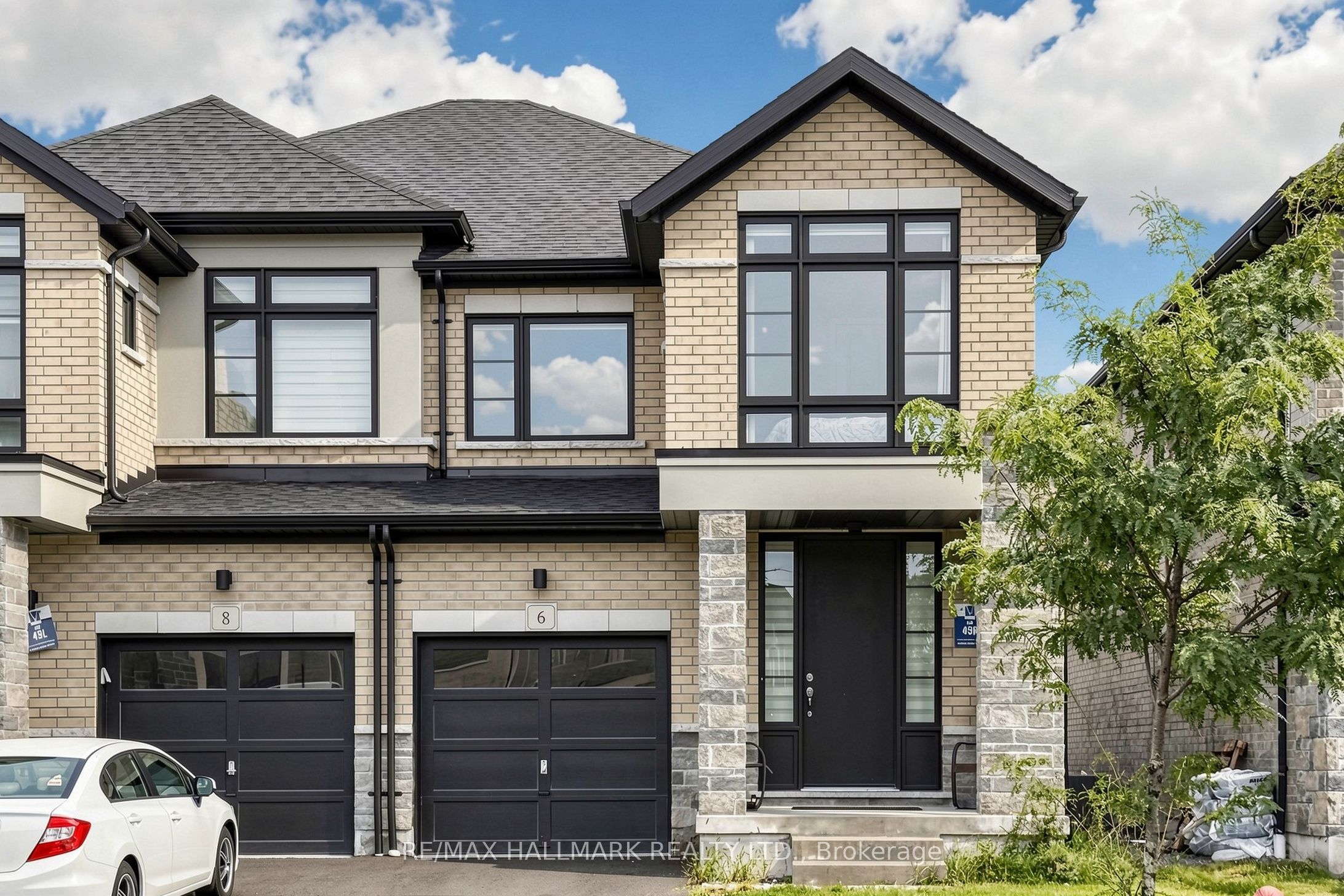 6 Peter Hogg Court