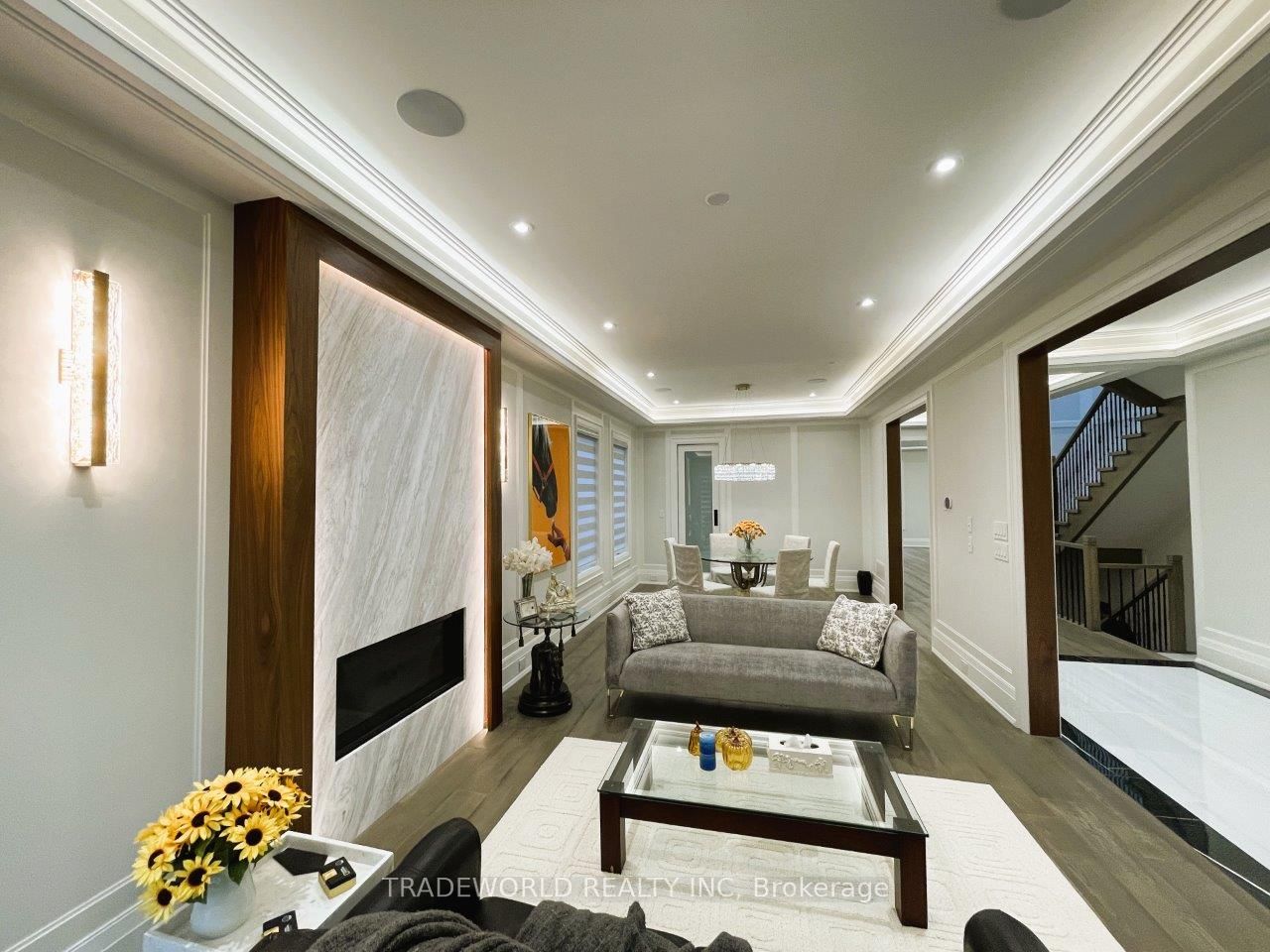 90 Fred Varley Drive