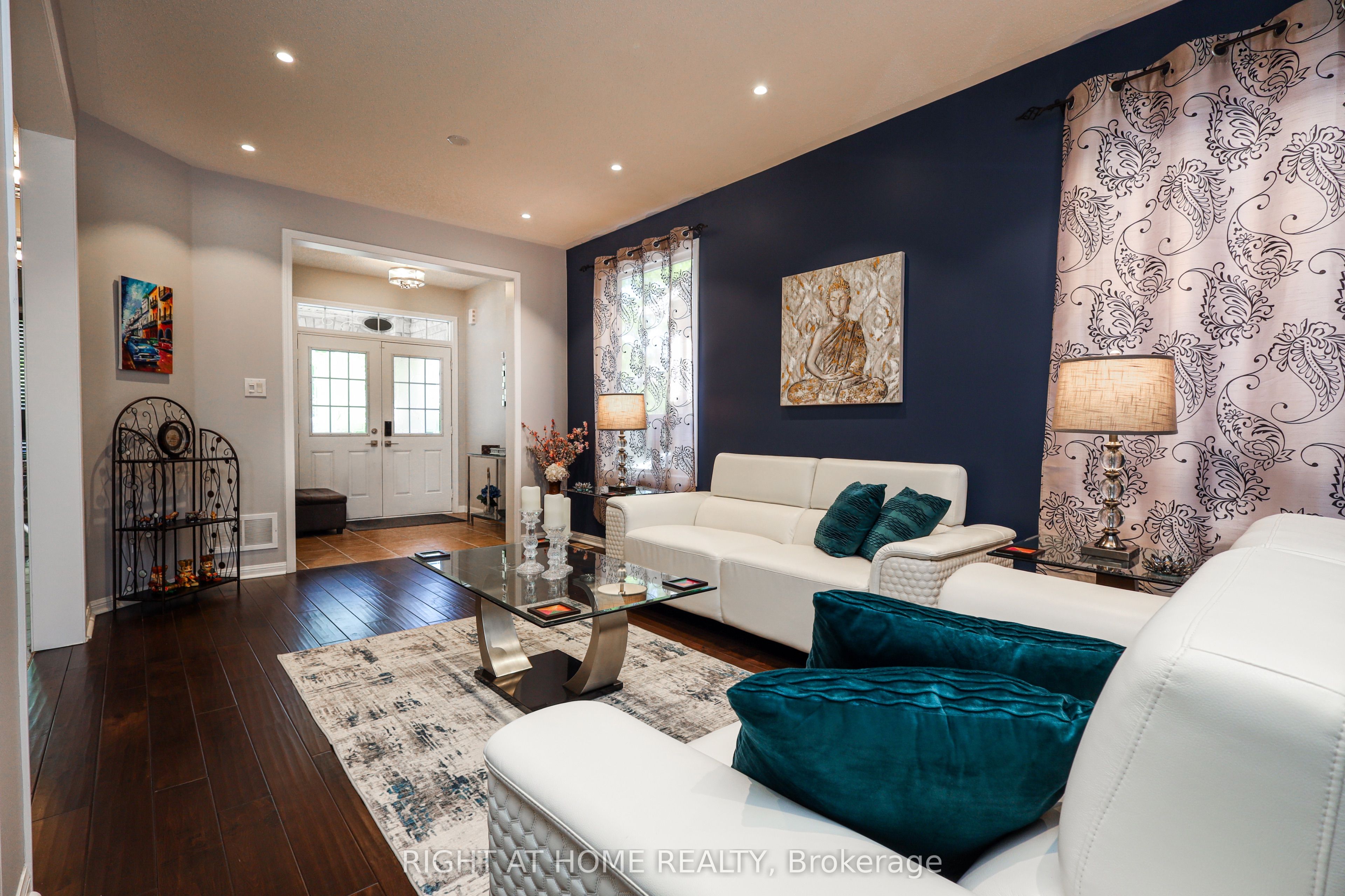 978 Cousens Terrace