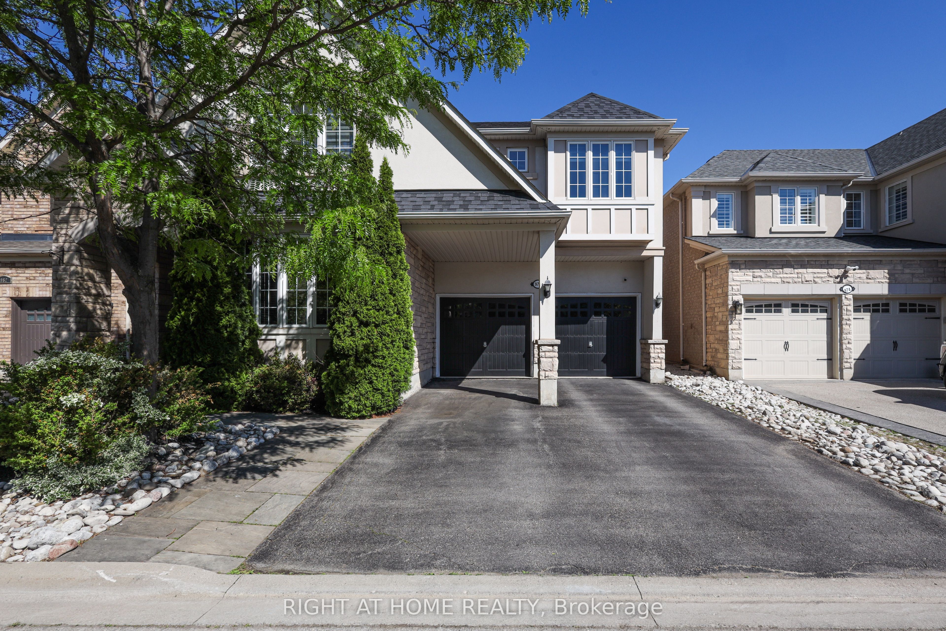 978 Cousens Terrace
