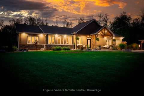 242 SOMERS Street Georgian Bluffs ON N4K 6V5