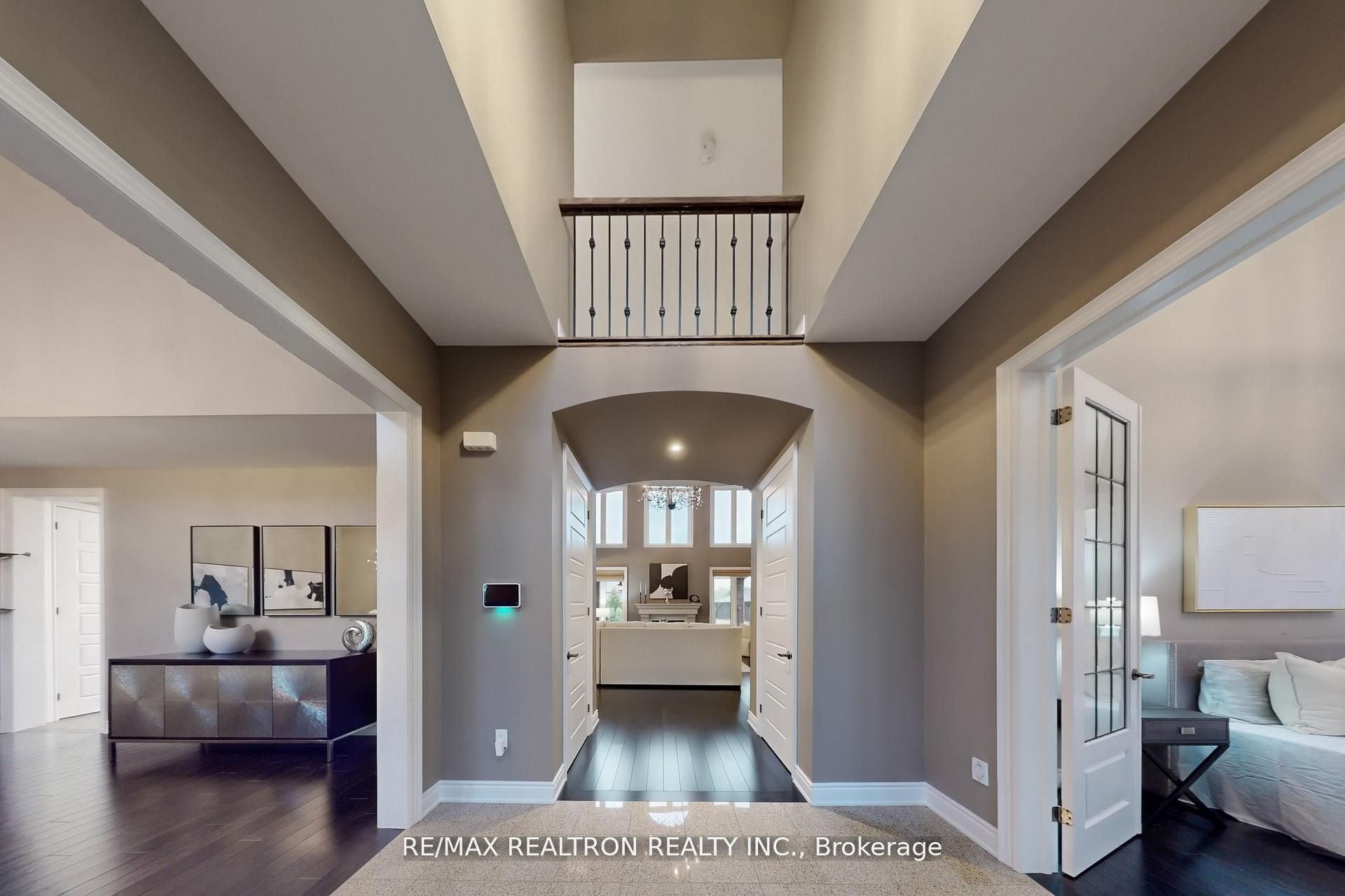 15 Pine Vista Avenue