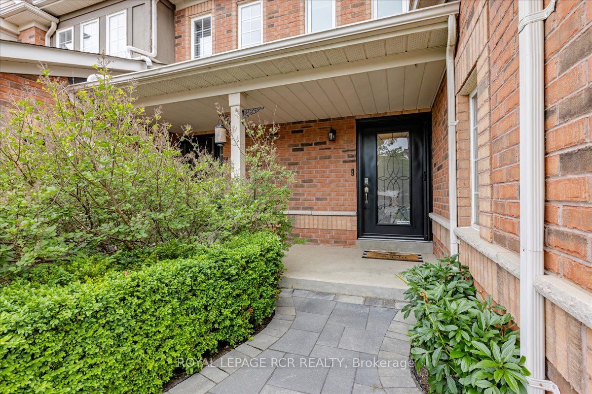 54 Breakwater Drive