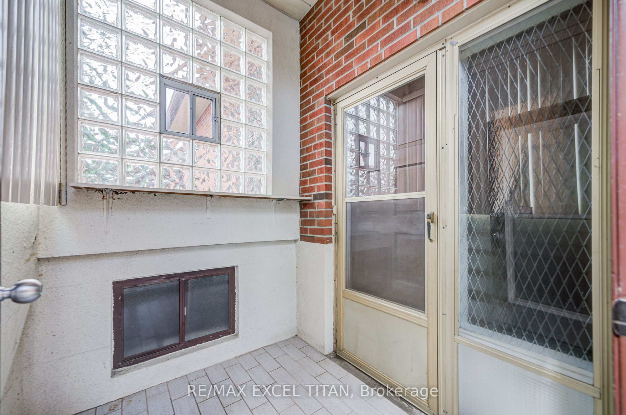 7 Muir Avenue